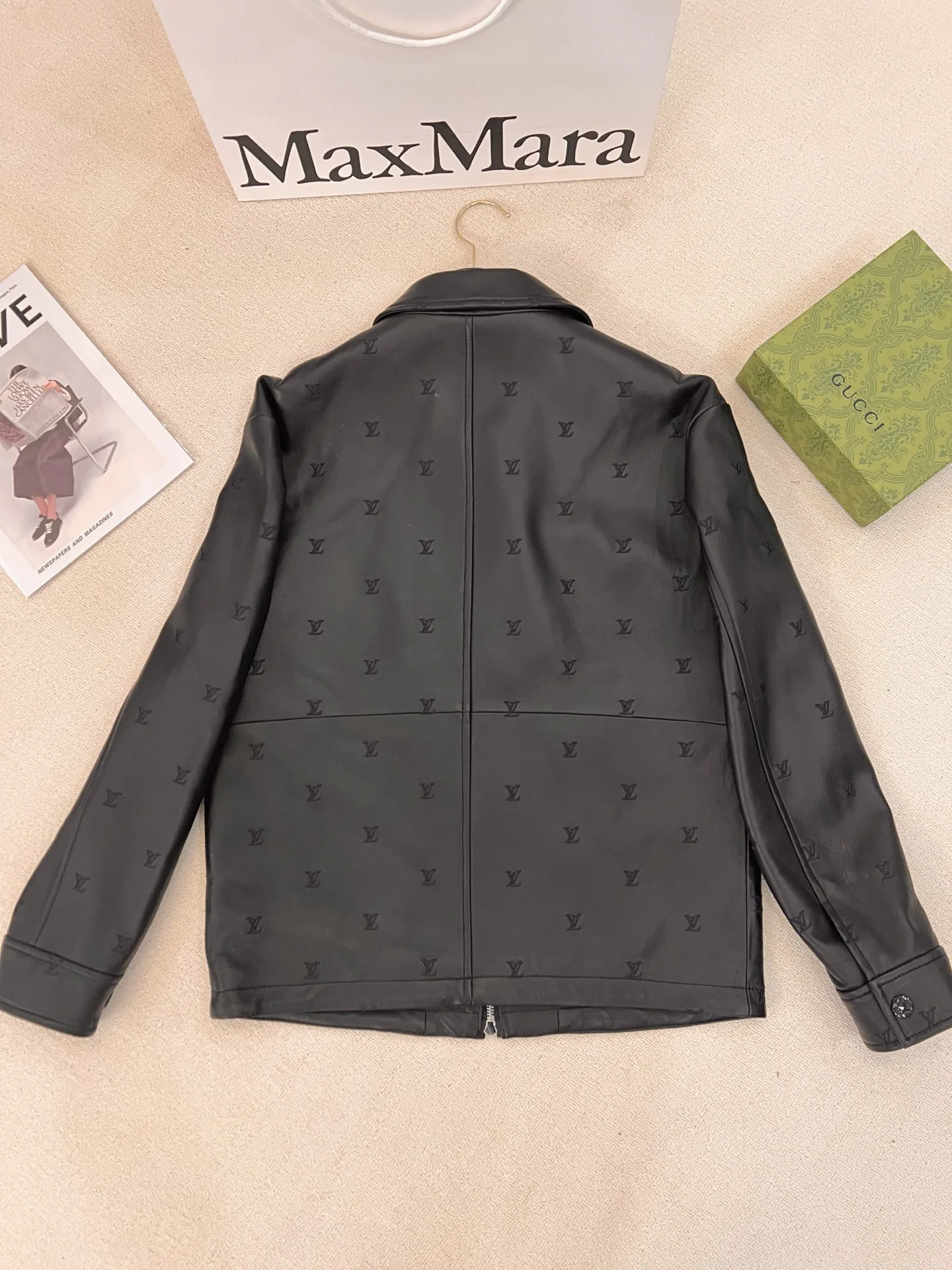 Кожаные Куртки И Дублёнки Женские Louis Vuitton 18409007