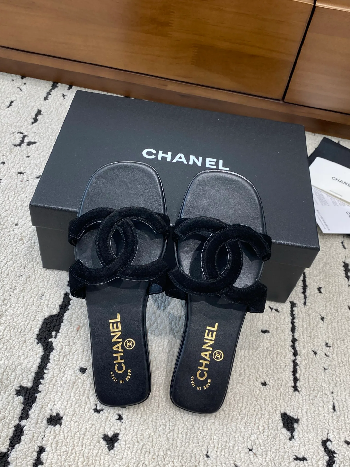 Шлепанцы Женские Chanel 13321043