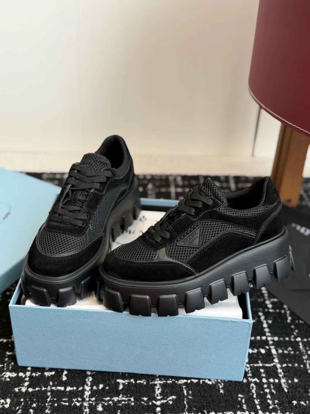 Кроссовки Женские Prada 18138857