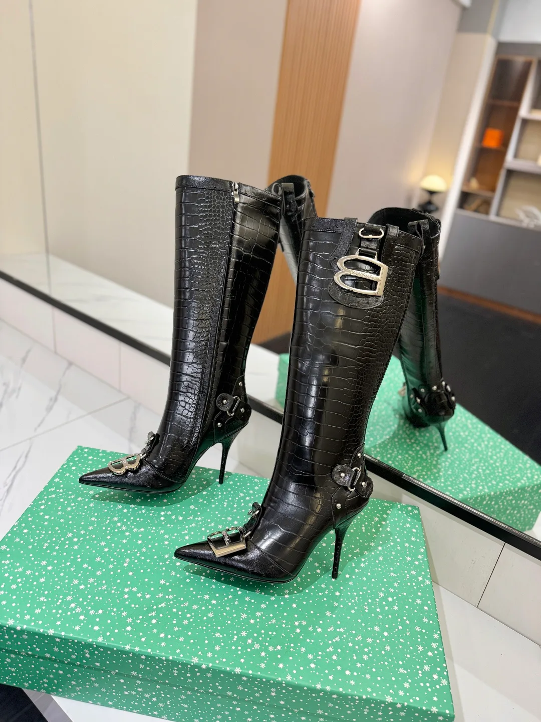 Сапоги Женские Balenciaga 18134863
