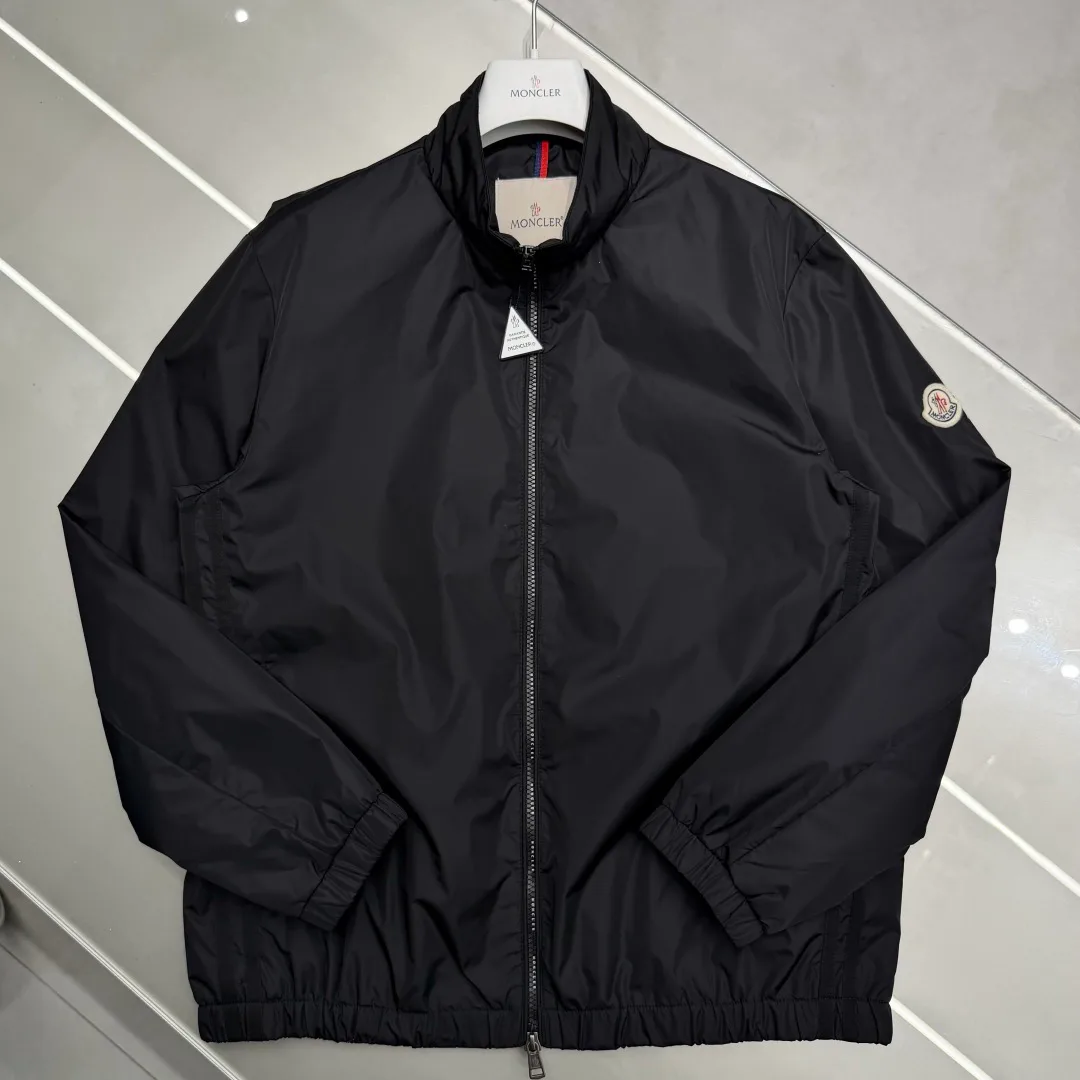 Куртки И Пуховики Мужские Moncler 17594035