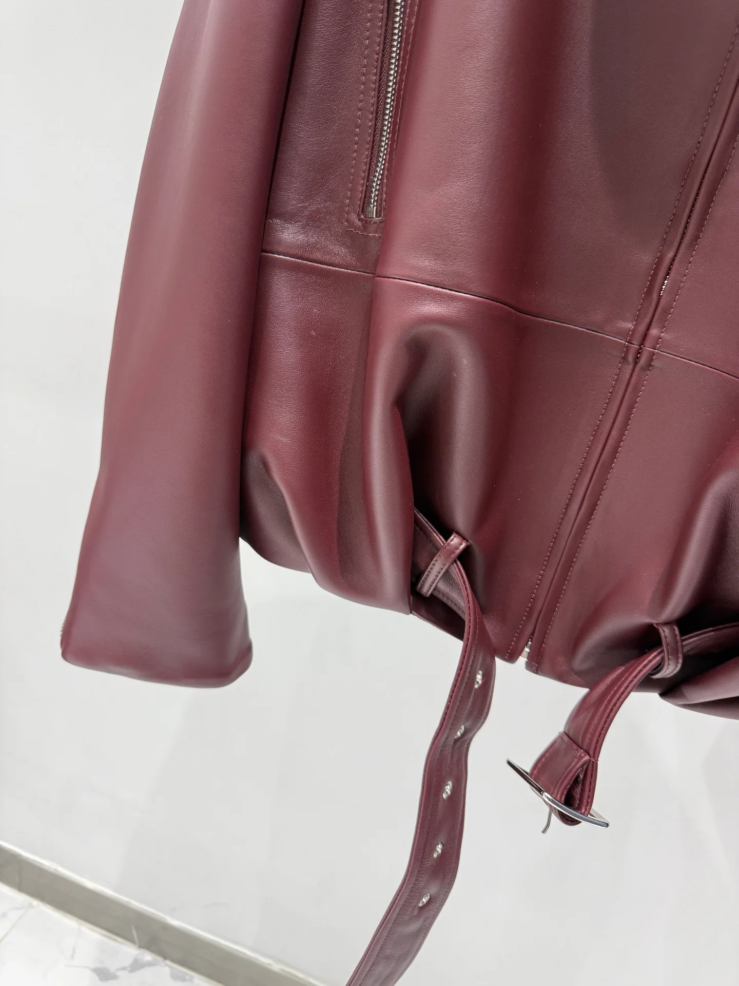 Кожаные Куртки И Дублёнки Женские Loewe 11868479