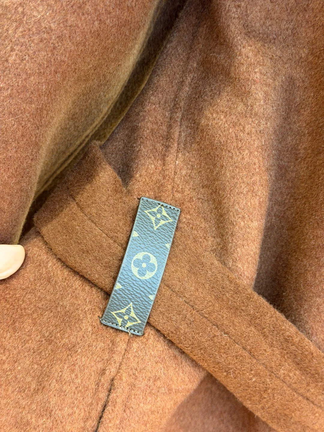 Пальто Женские Louis Vuitton 19358158