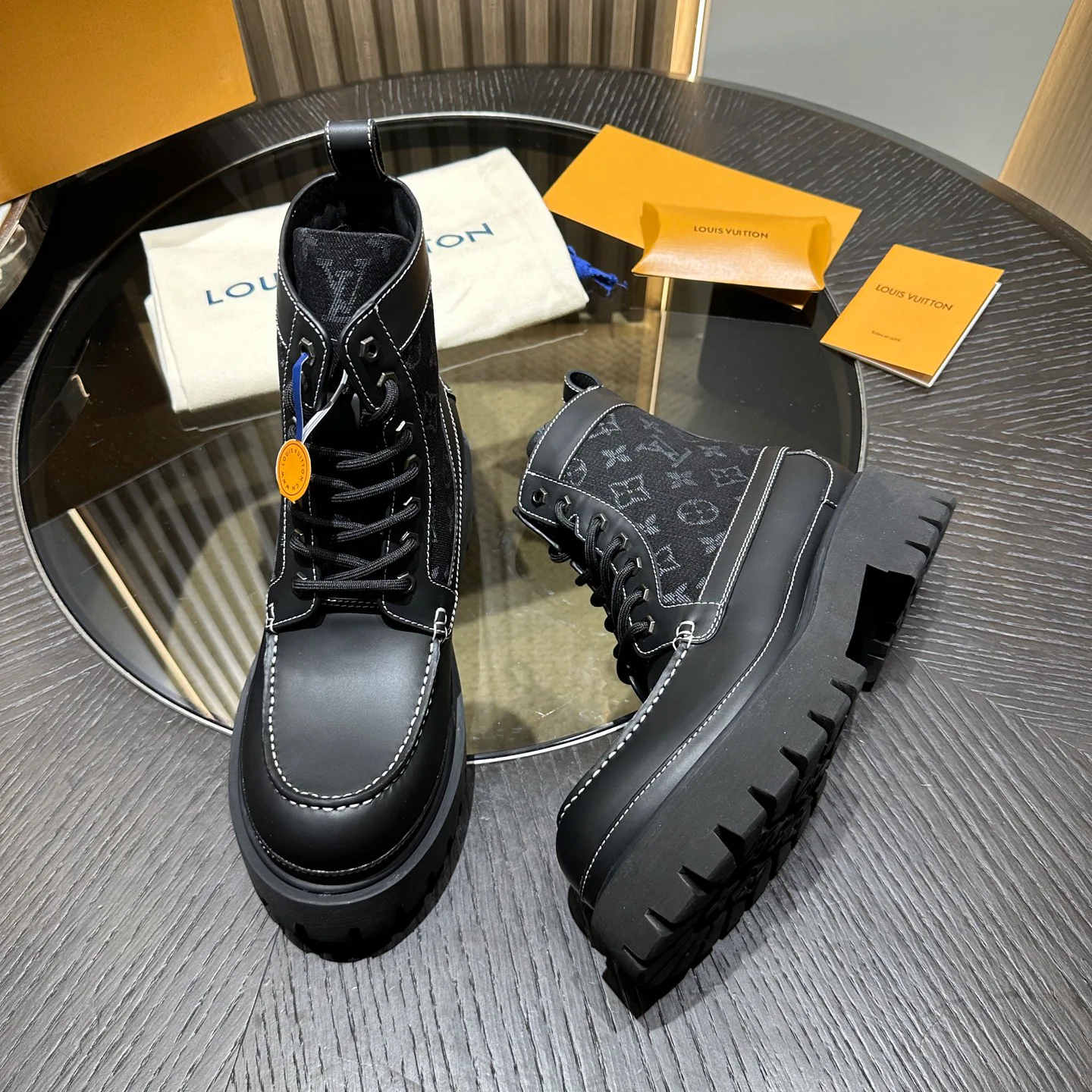 Ботинки Мужские Louis Vuitton 18191624