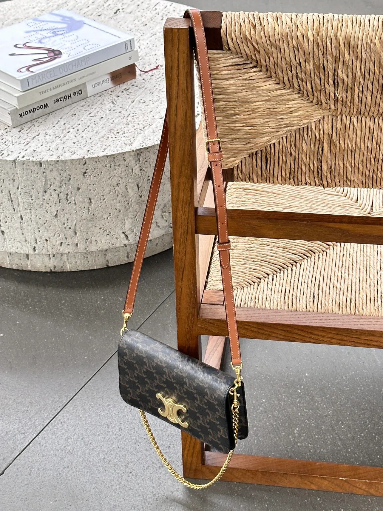 Сумки На Ремне Женские Celine 341627