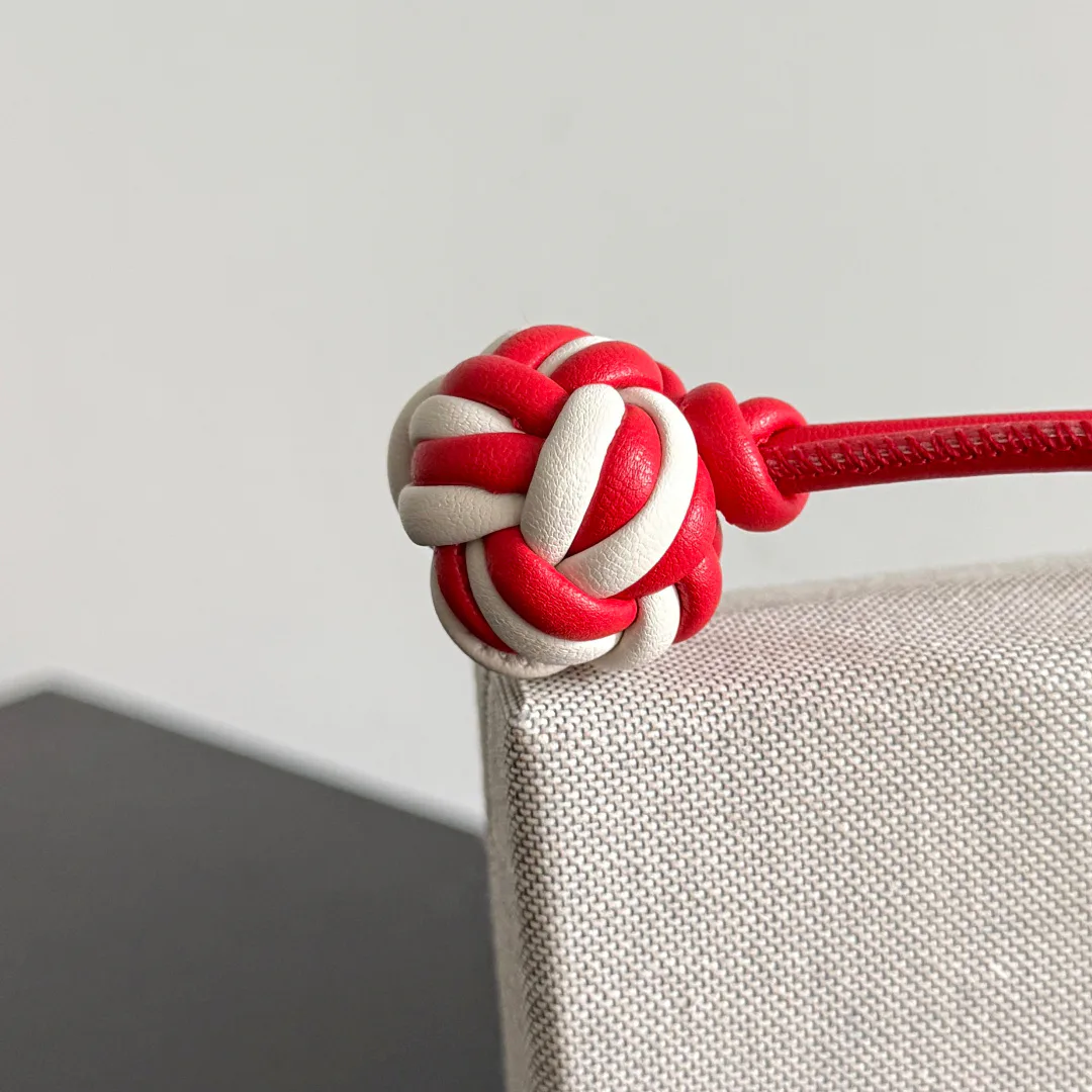 Ключницы Bottega Veneta 545947