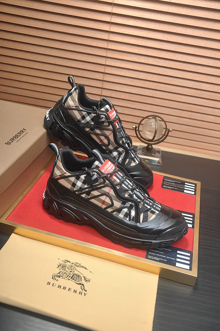 Кроссовки Женские Burberry 498019