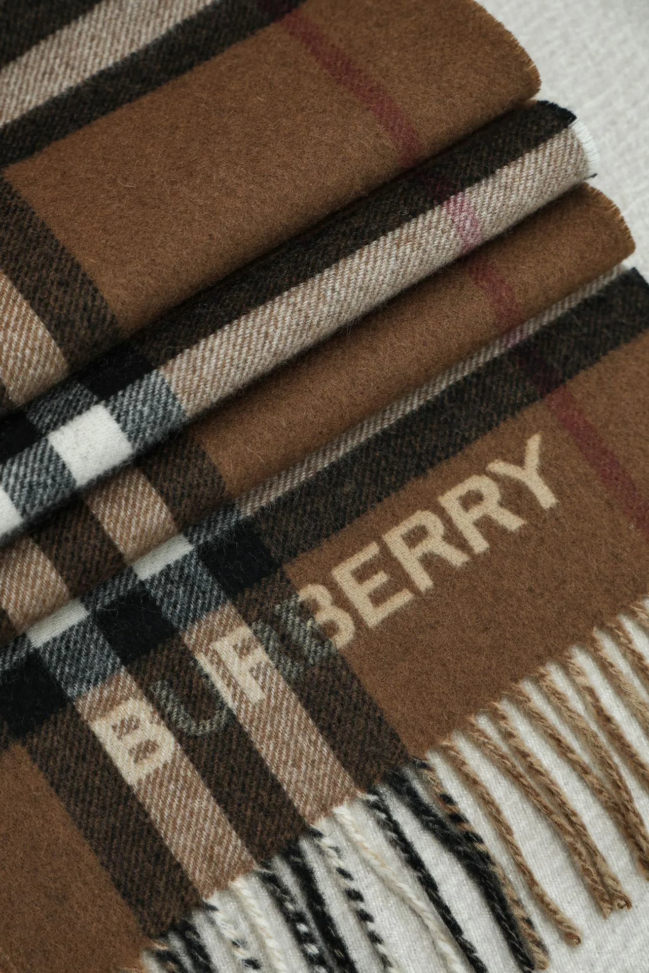 Шарфы Burberry 338247