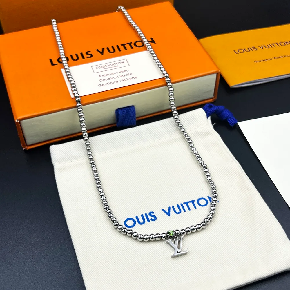 Бижутерия Louis Vuitton 1223