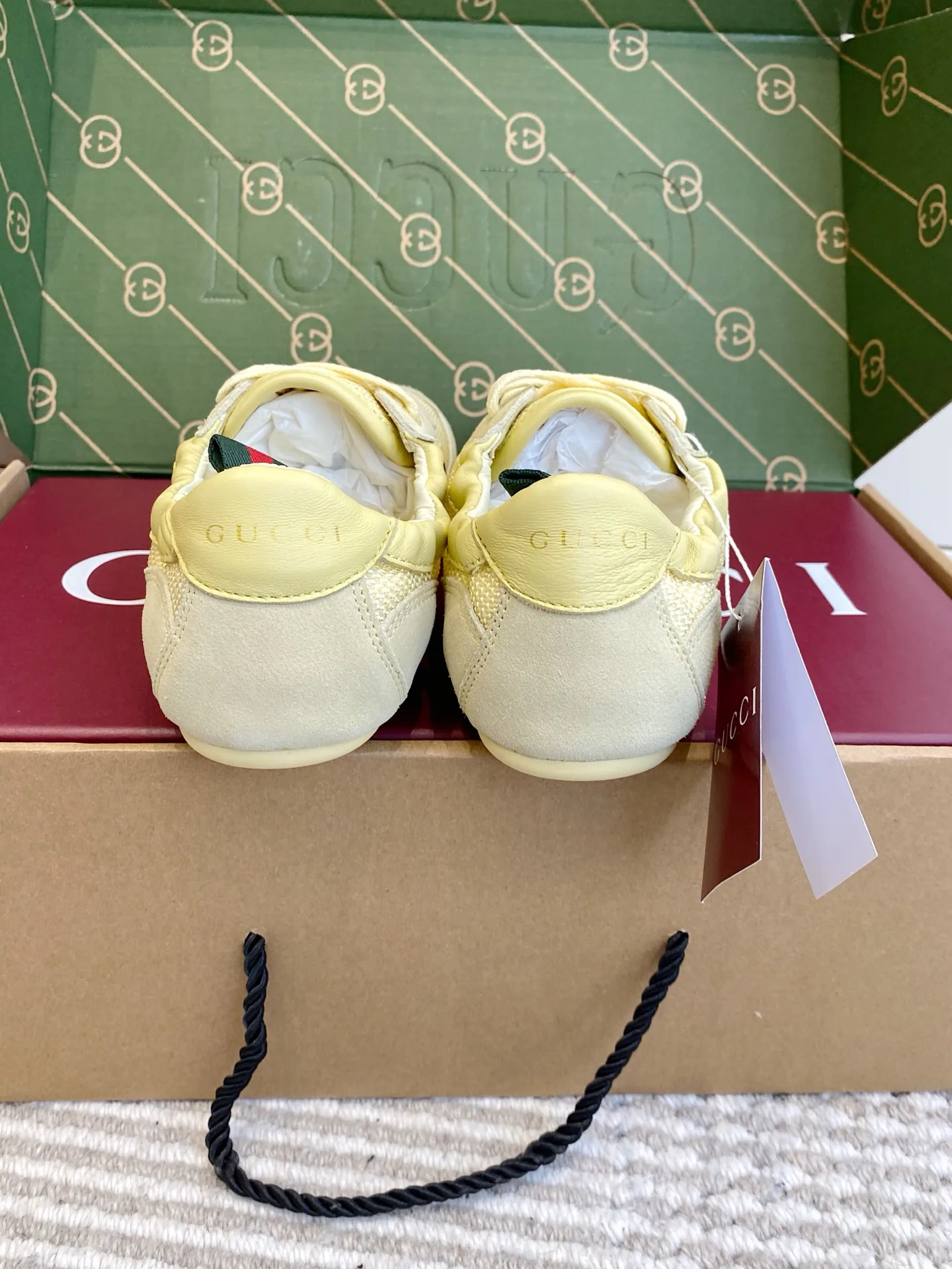 Кроссовки Женские Gucci 738970