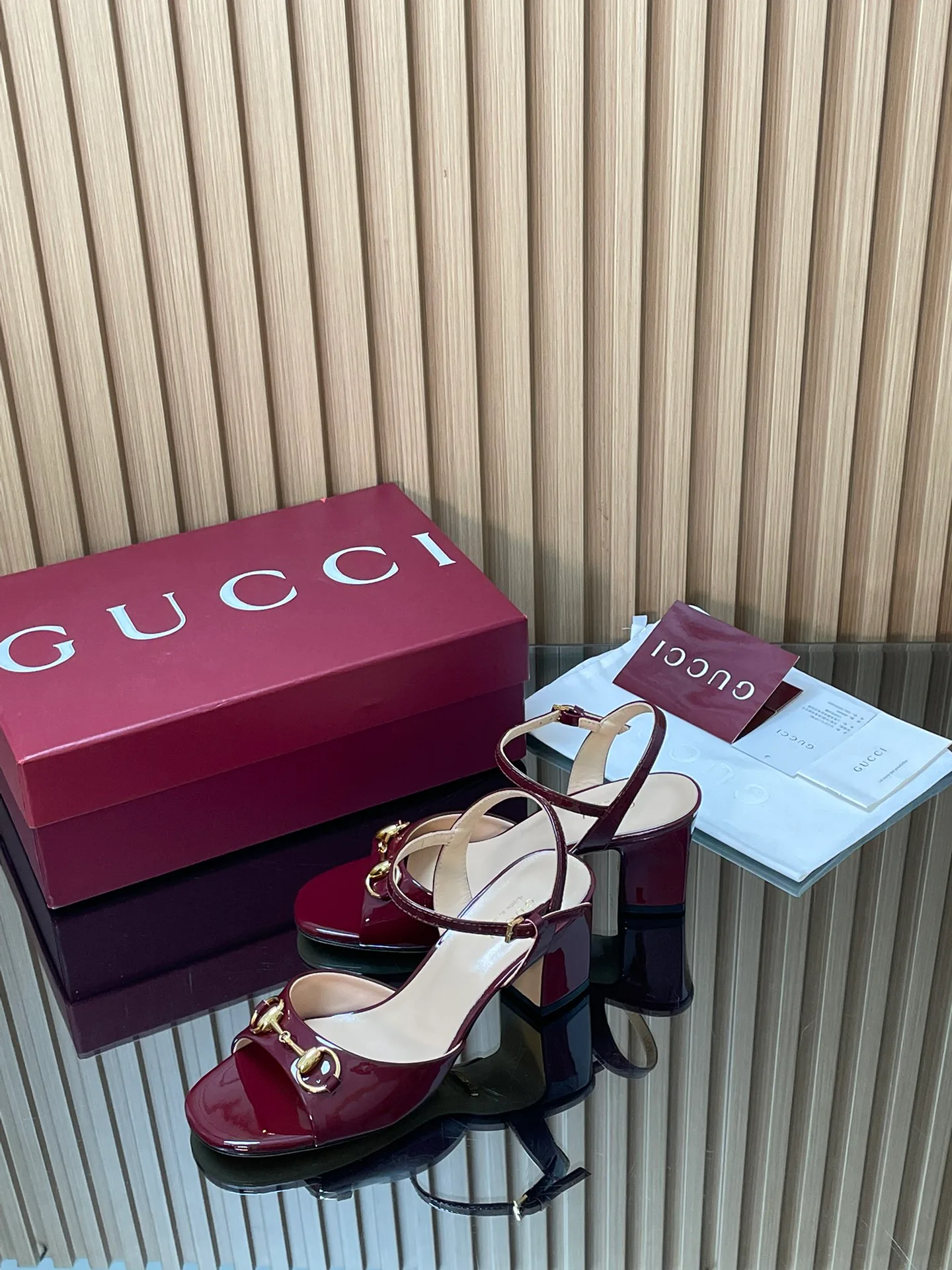 Босоножки Женские Gucci 11616294