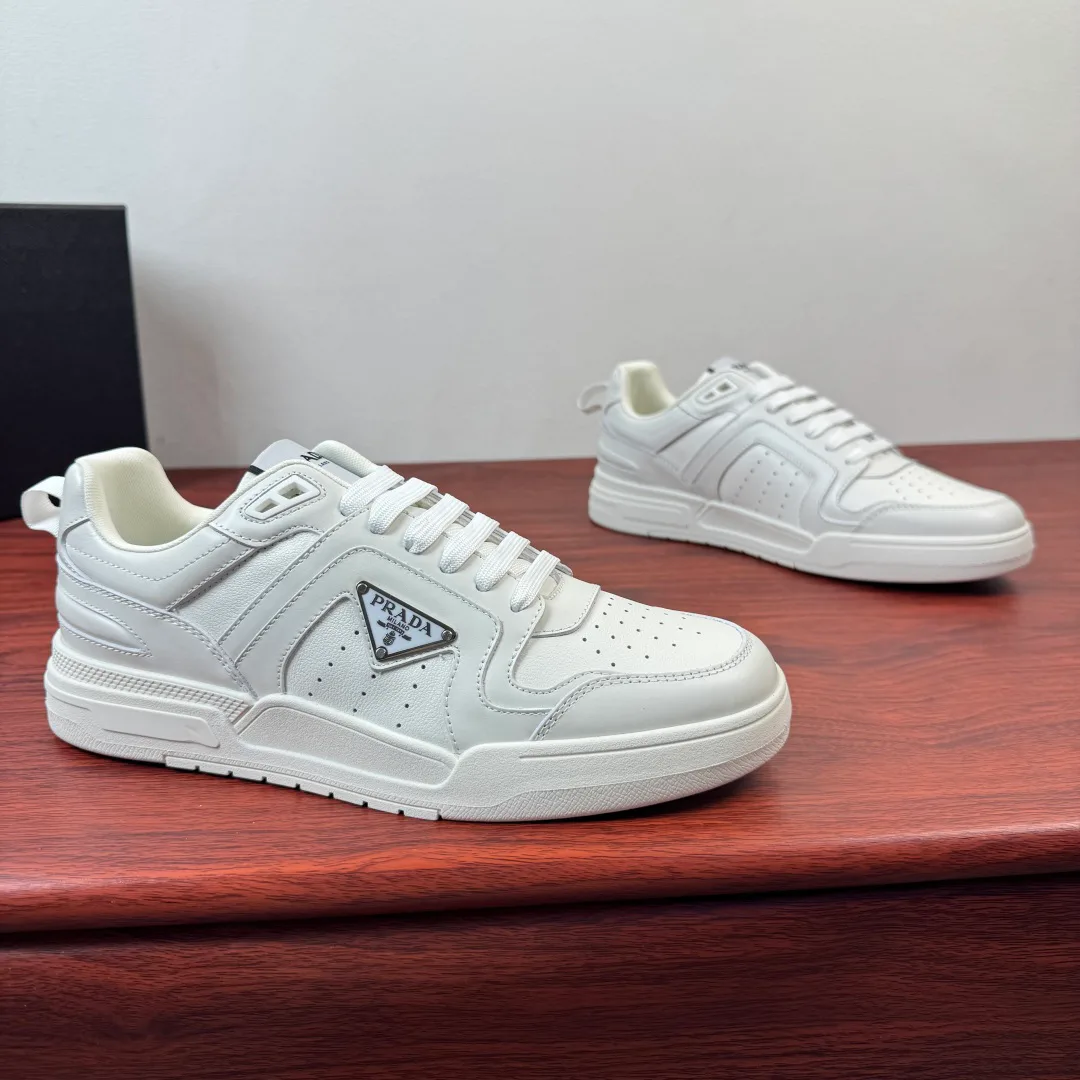 Кроссовки Мужские Prada 13216372