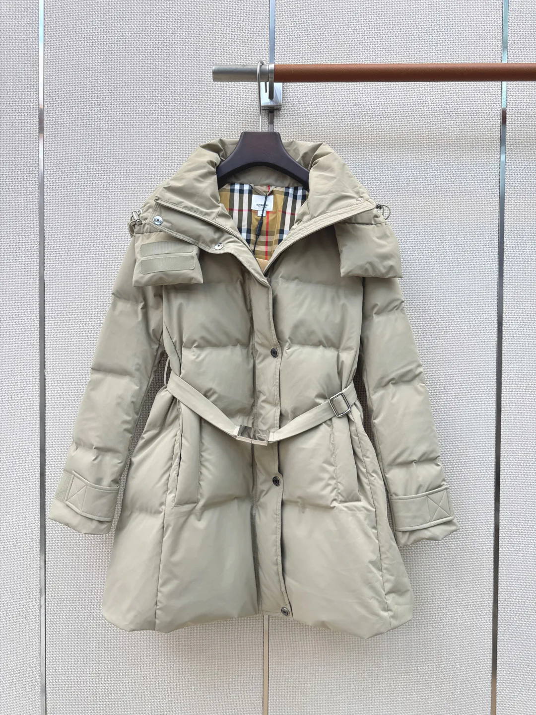 Куртки И Пуховики Женские Burberry 18334416