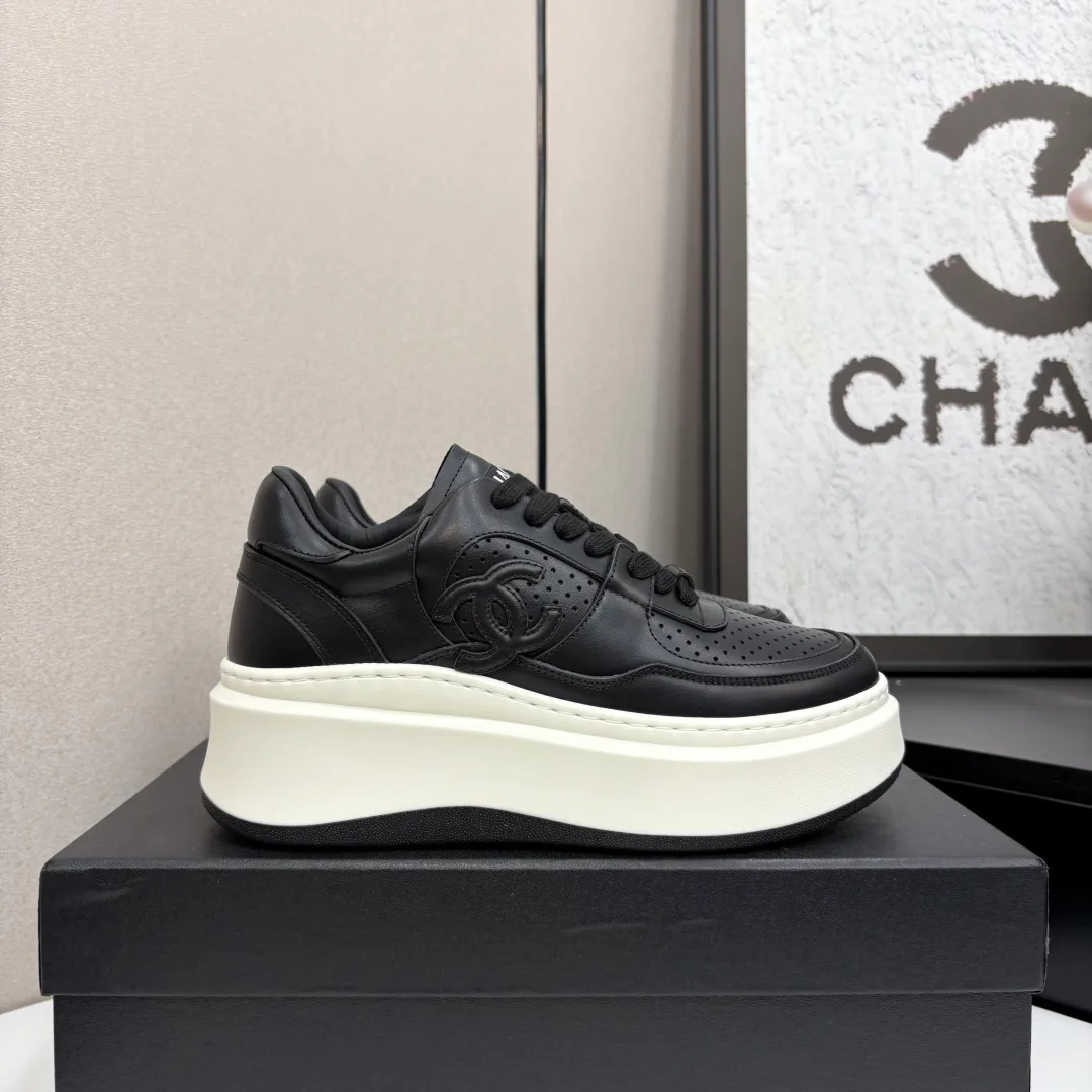 Кроссовки Женские Chanel 4502656