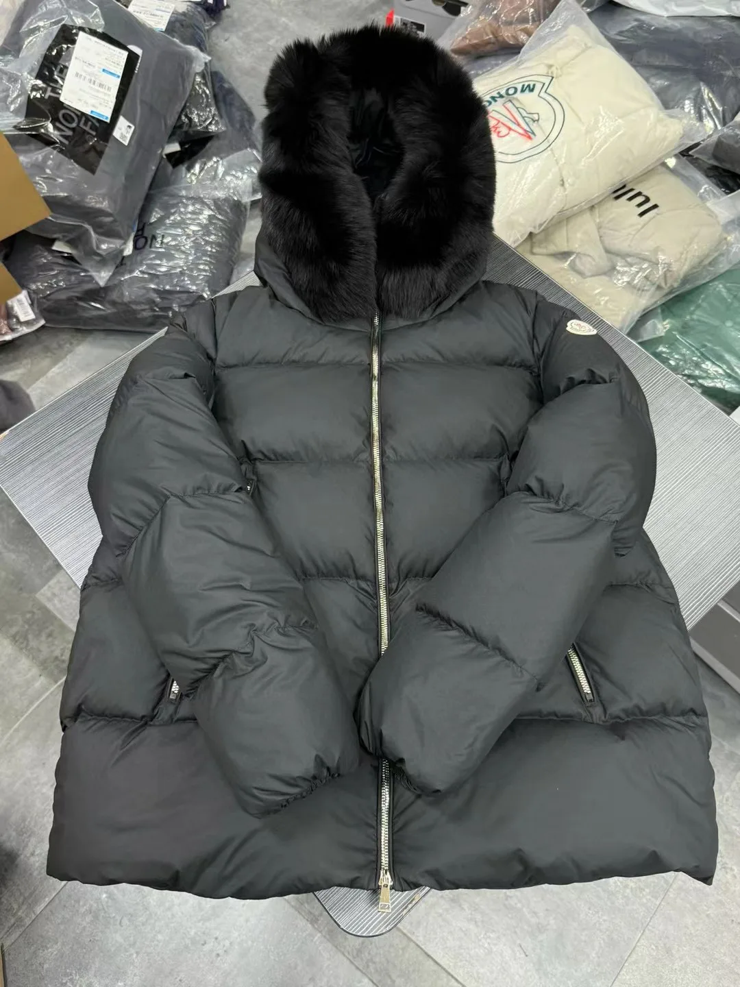 Куртки И Пуховики Женские Moncler 17964486