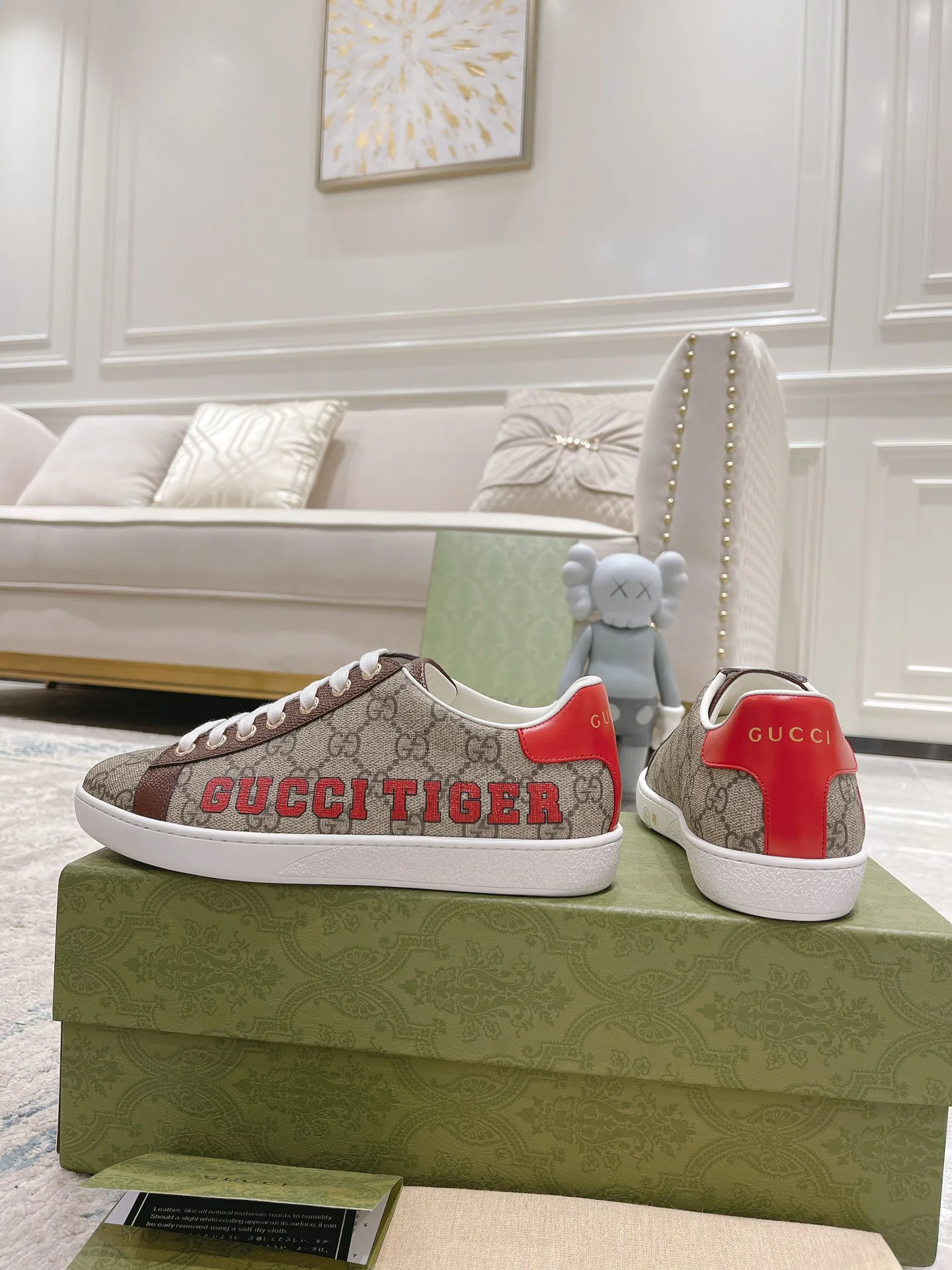 Кроссовки Женские Gucci 17620408