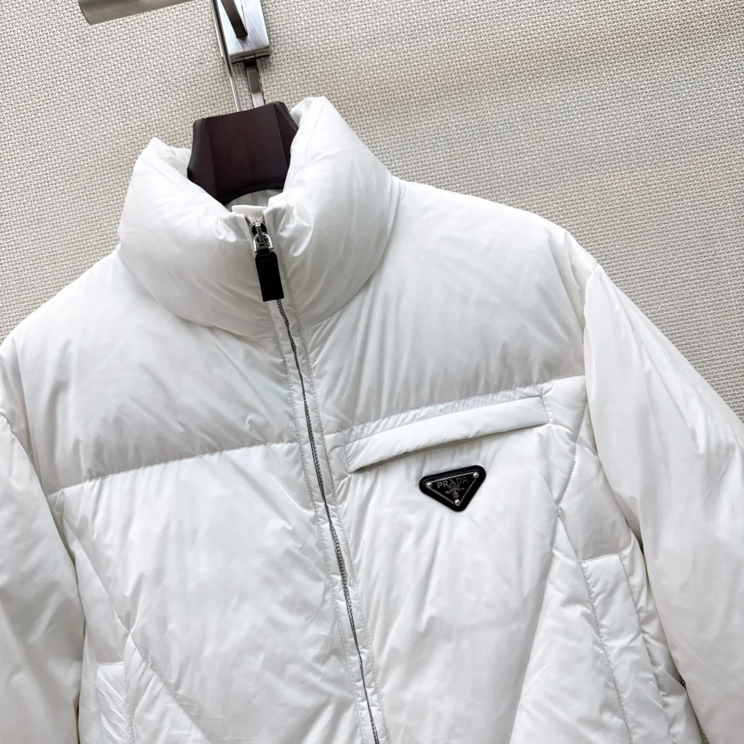 Куртки И Пуховики Женские Prada 18398199