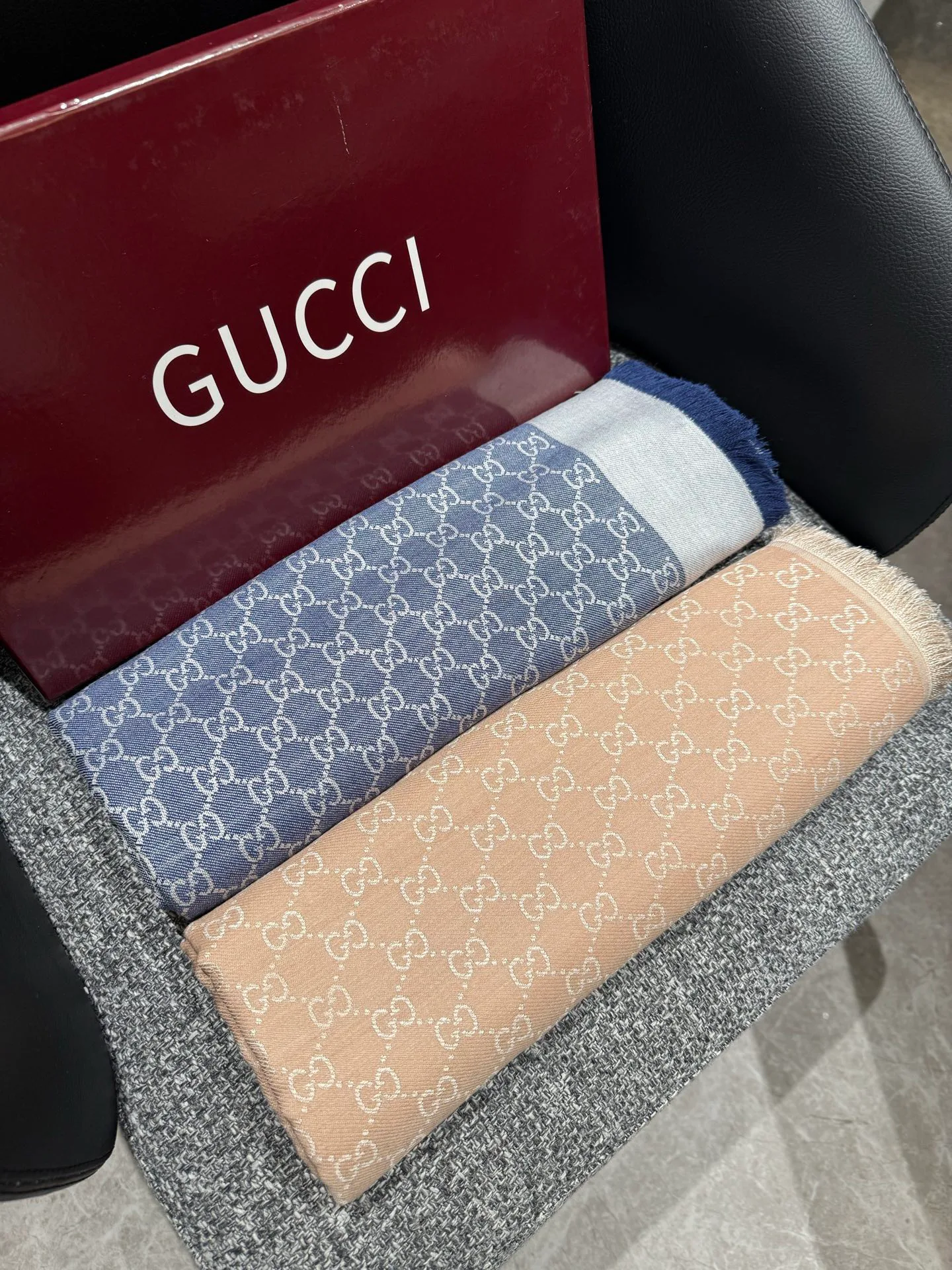 Шарфы Gucci 17448578