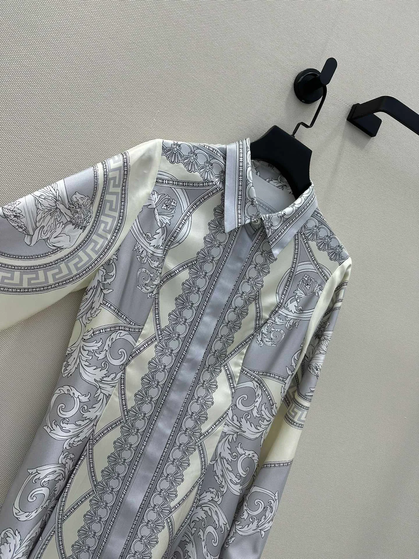 Платья Женские Versace 9526