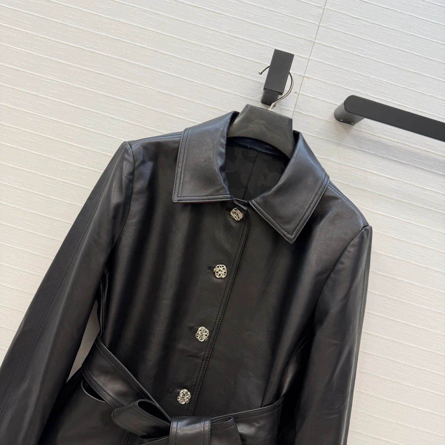 Кожаные Куртки И Дублёнки Женские Chanel 18910878
