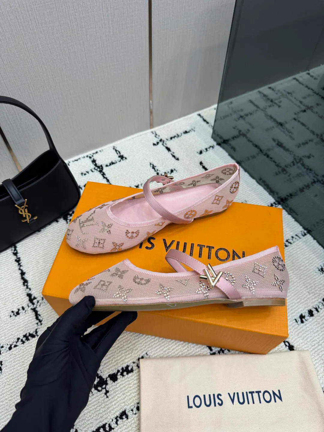 Балетки Женские Louis Vuitton 17947016