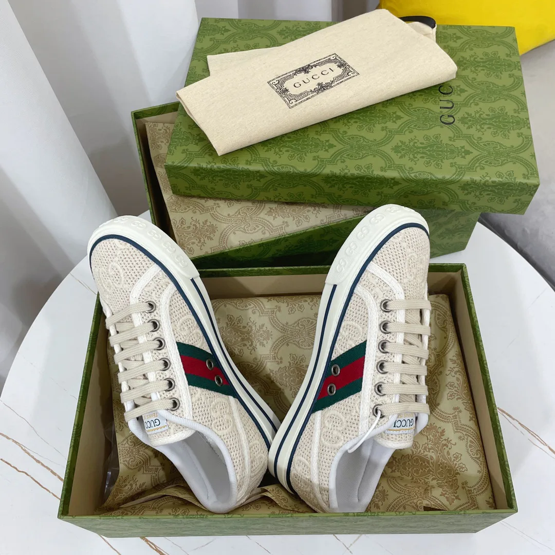 Кроссовки Женские Gucci 19691207
