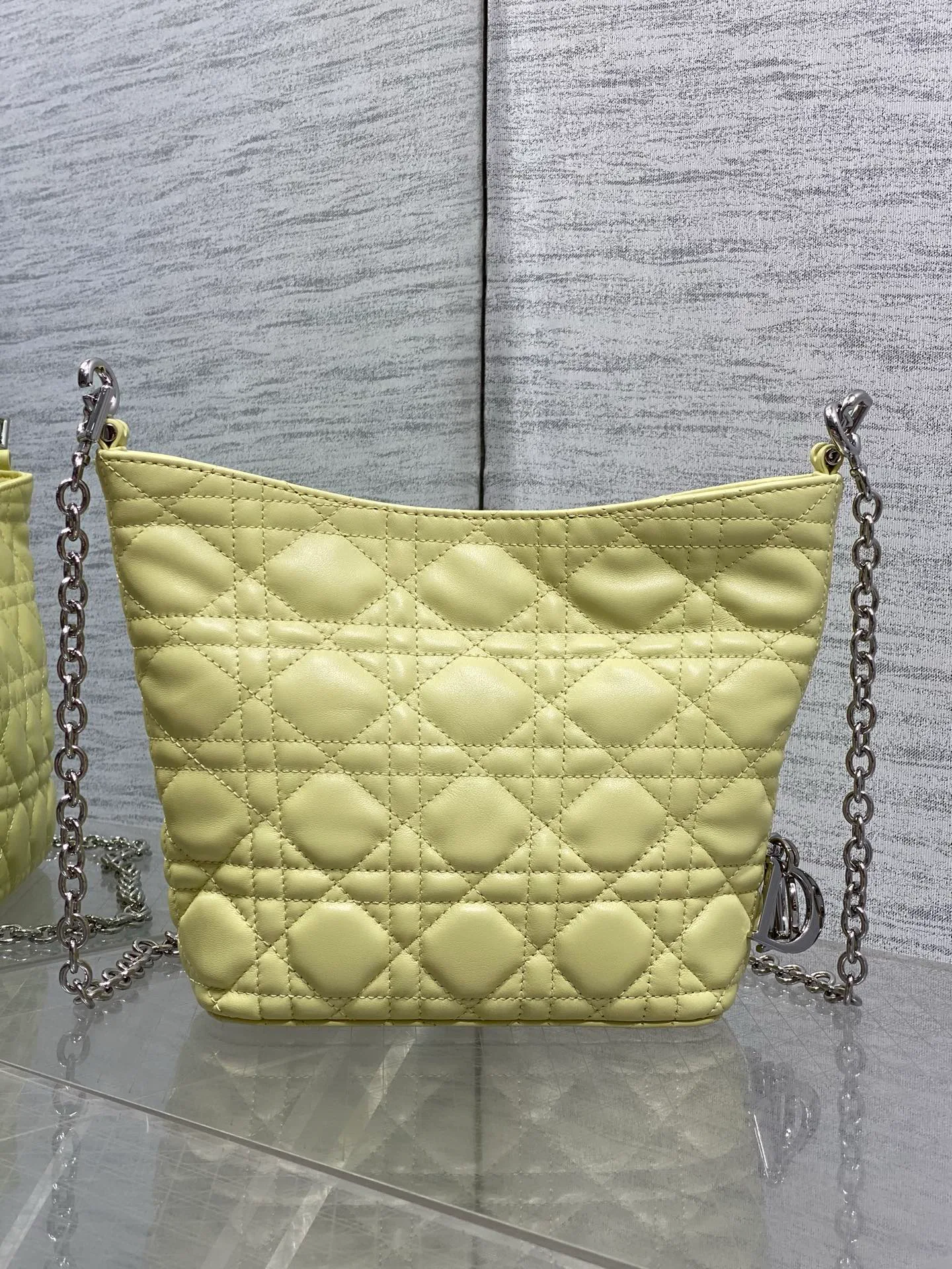 Классические Сумки Женские Christian Dior 18242114
