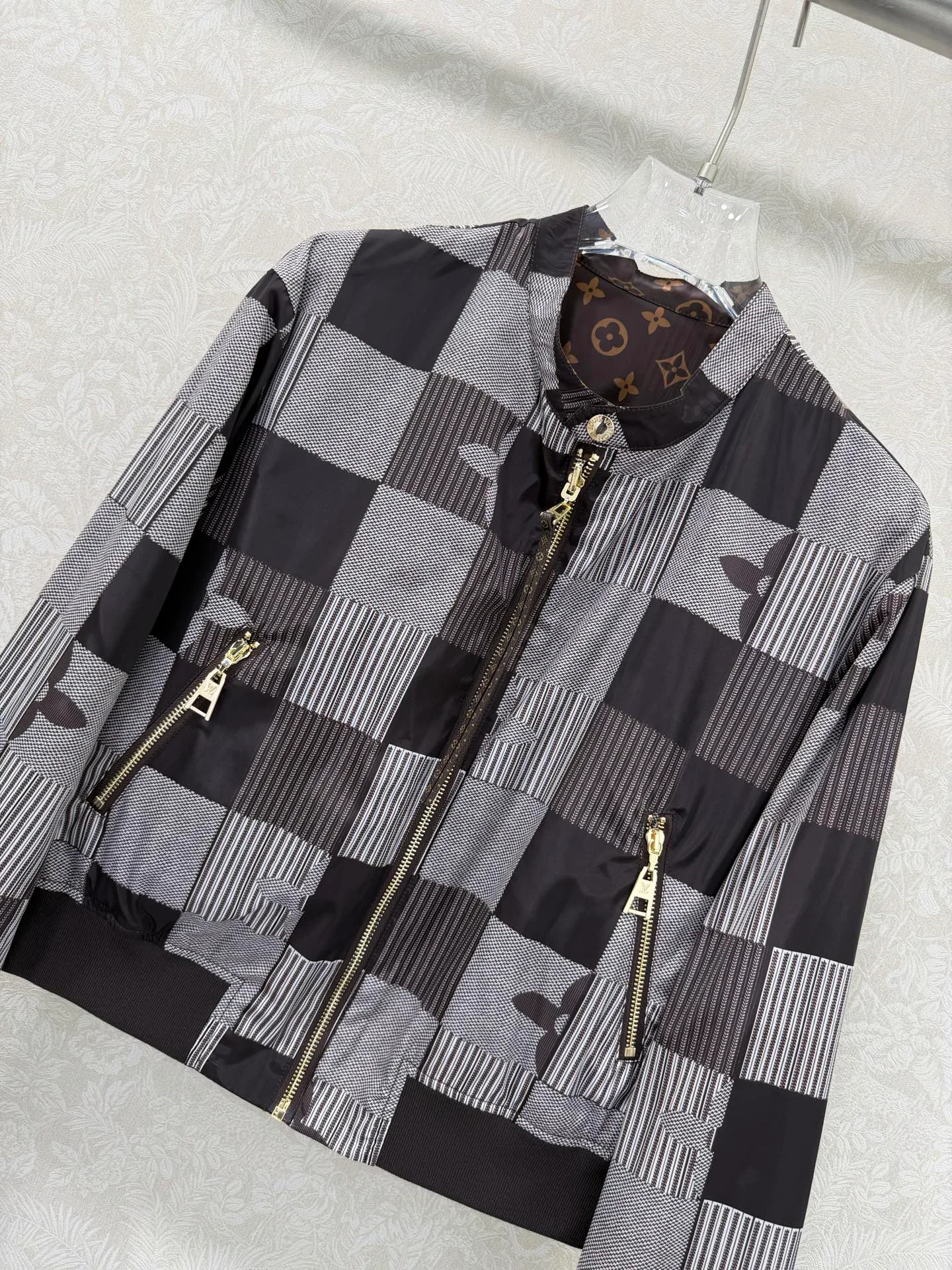 Куртки И Пуховики Мужские Louis Vuitton 9669902