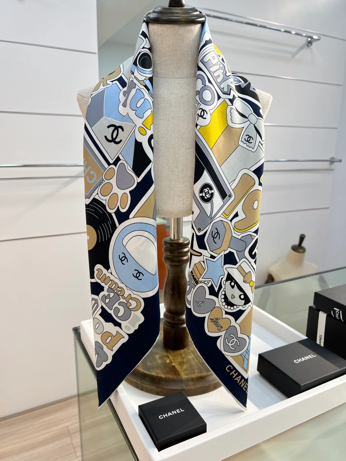 Платки Chanel 11394245