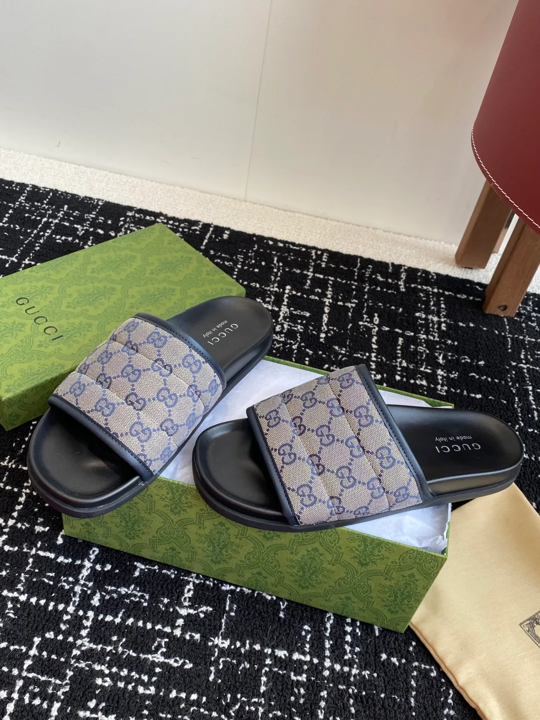 Шлепанцы Женские Gucci 32901