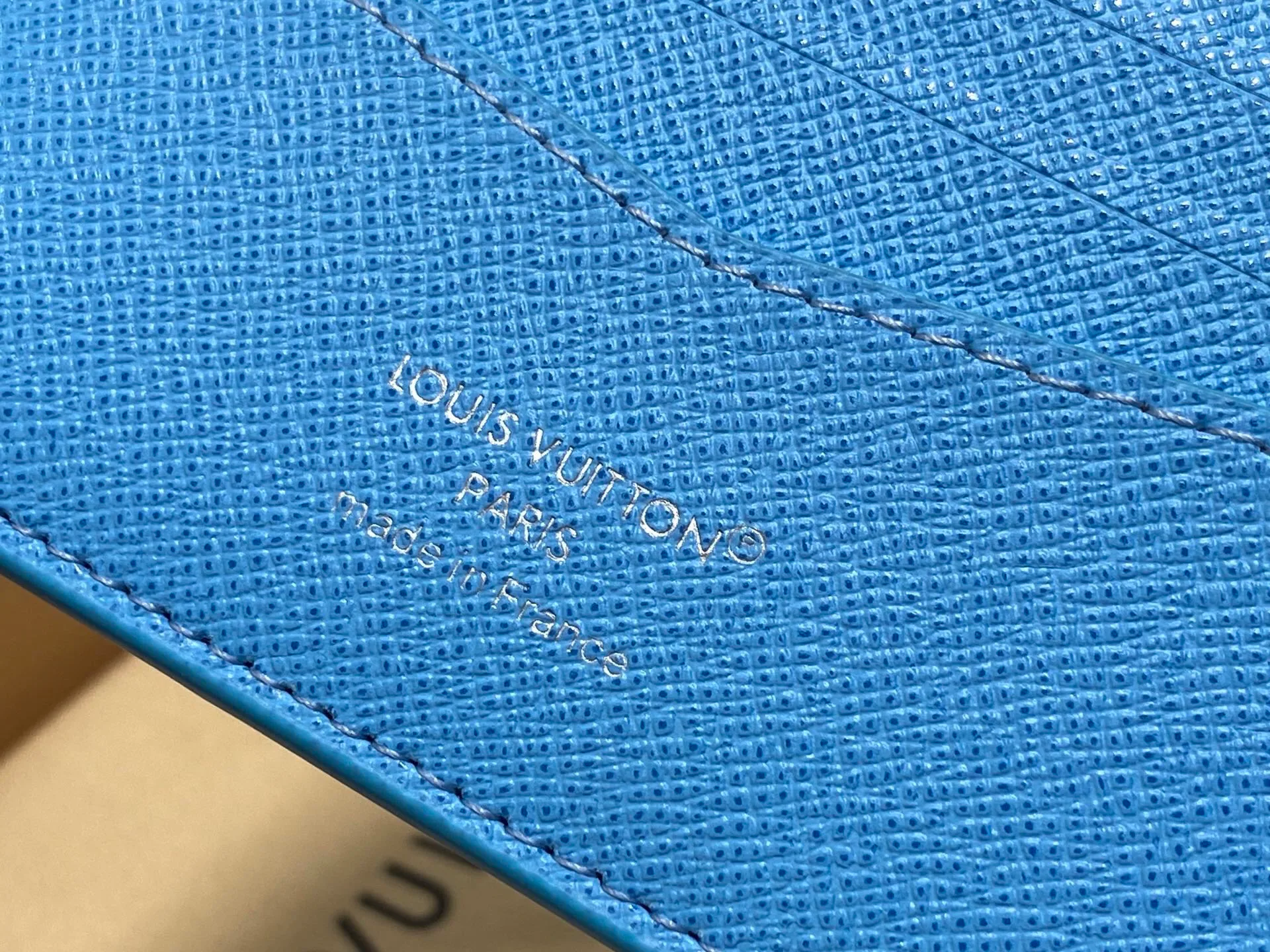 Кошельки Louis Vuitton 84002