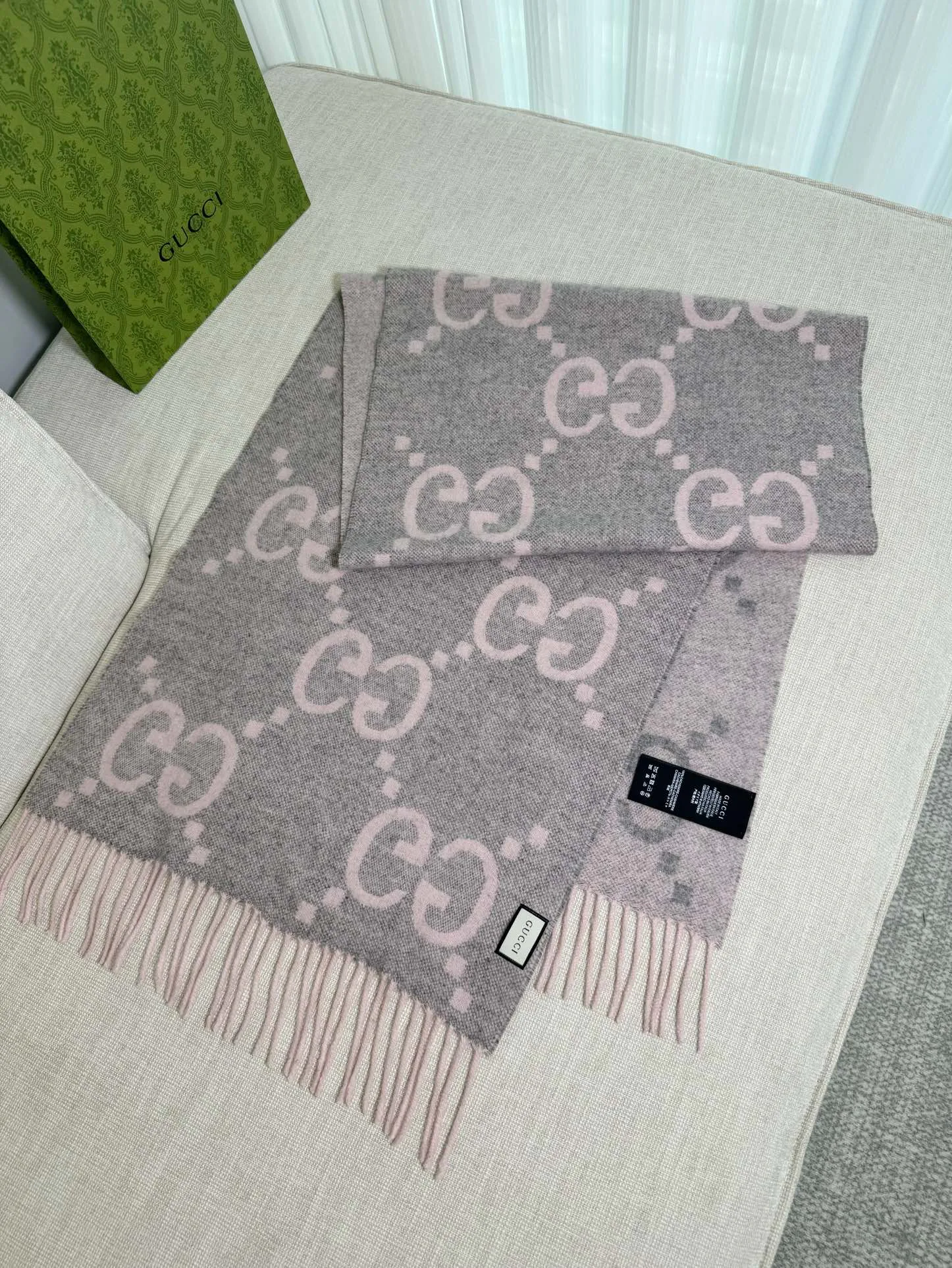 Шарфы Gucci 1861