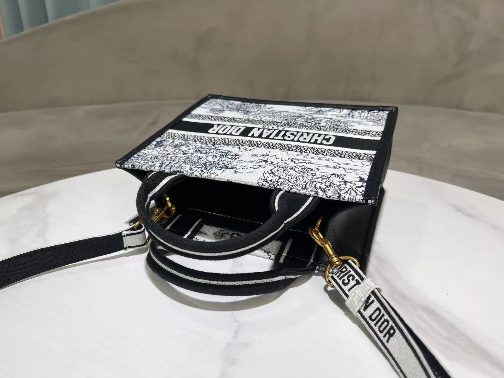 Сумки На Ремне Женские Christian Dior 167635