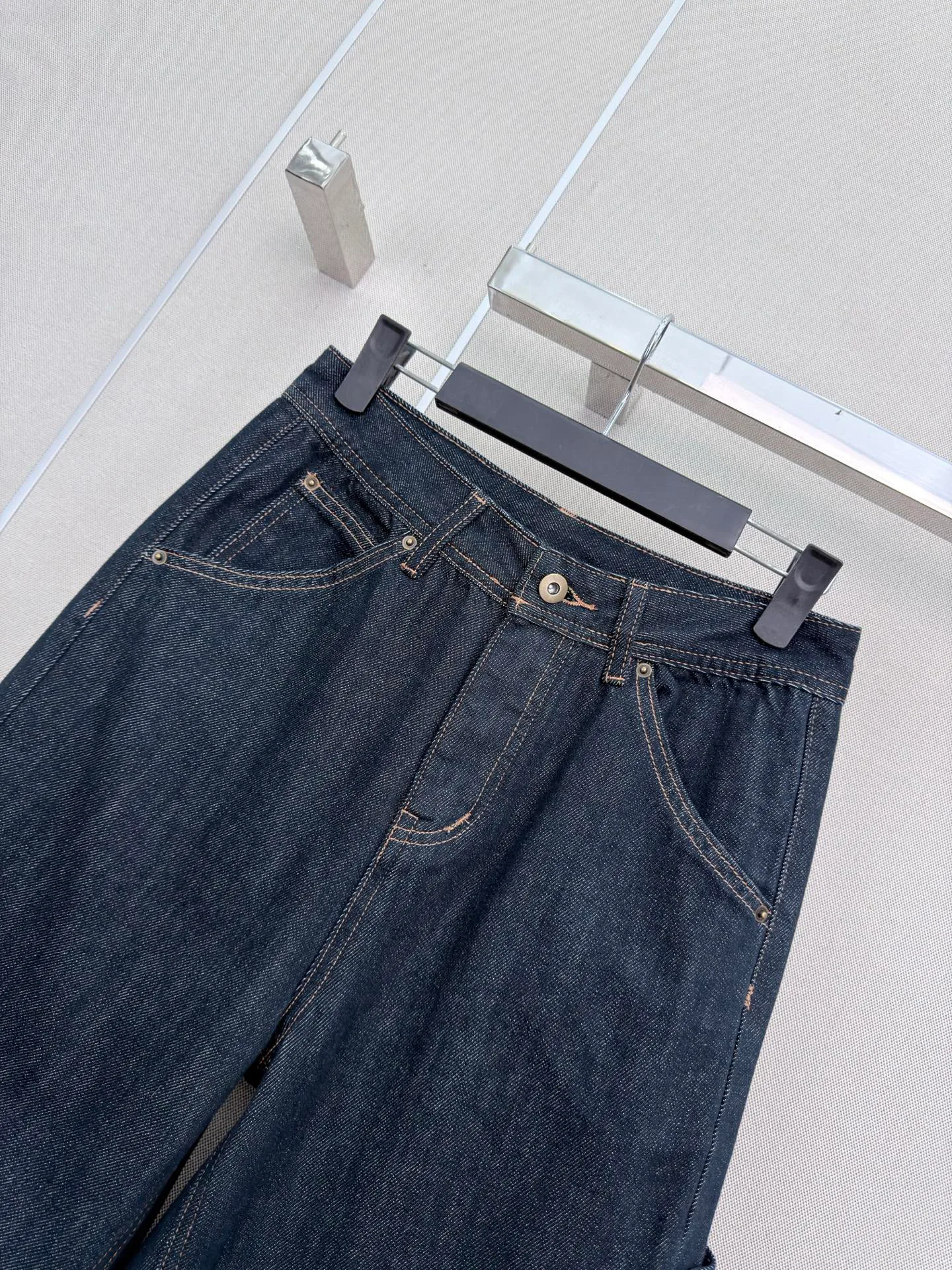 Джинсы Женские Loewe 18501673