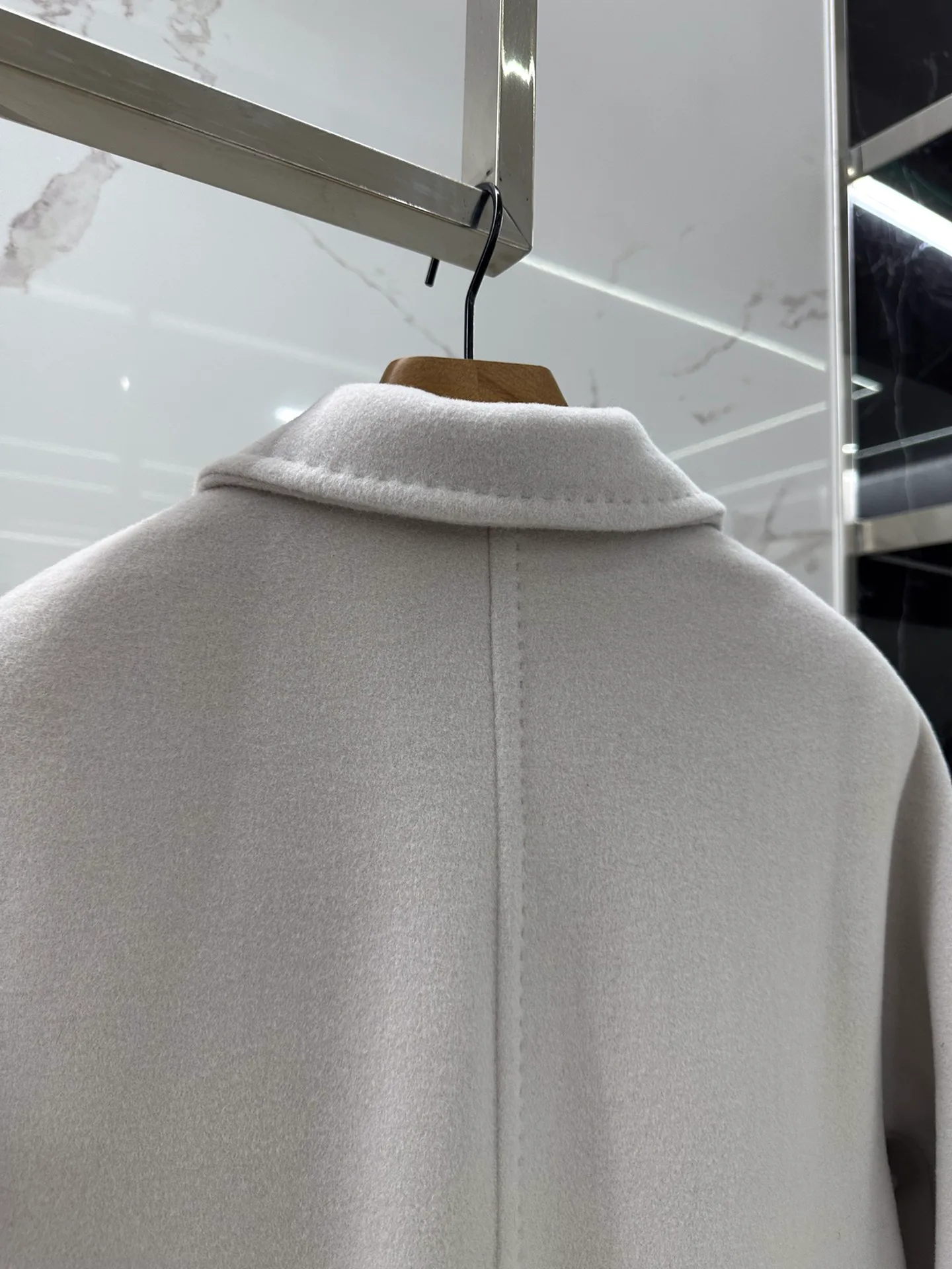 Пальто Женские Louis Vuitton 870355