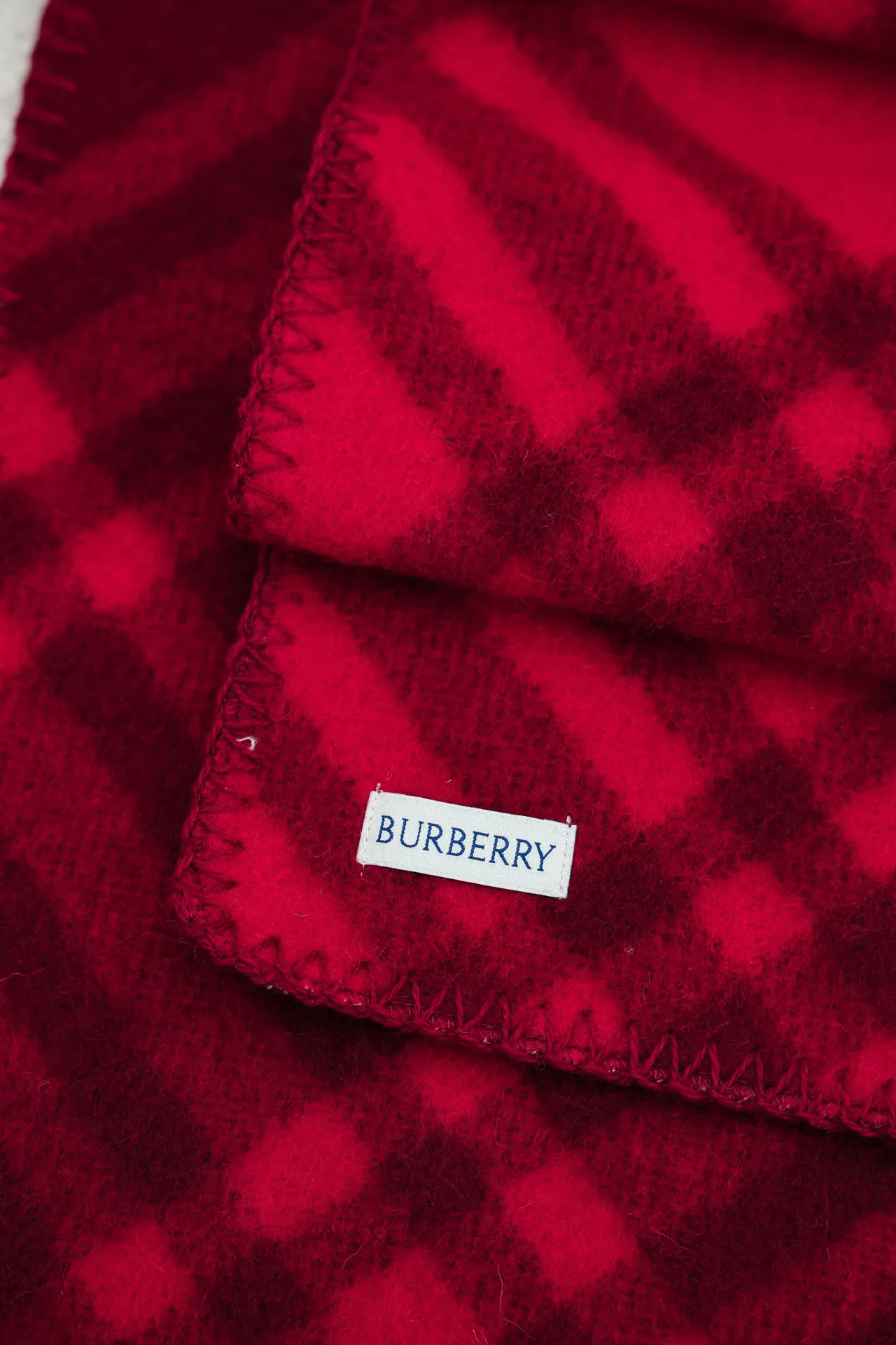 Шарфы Burberry 692752