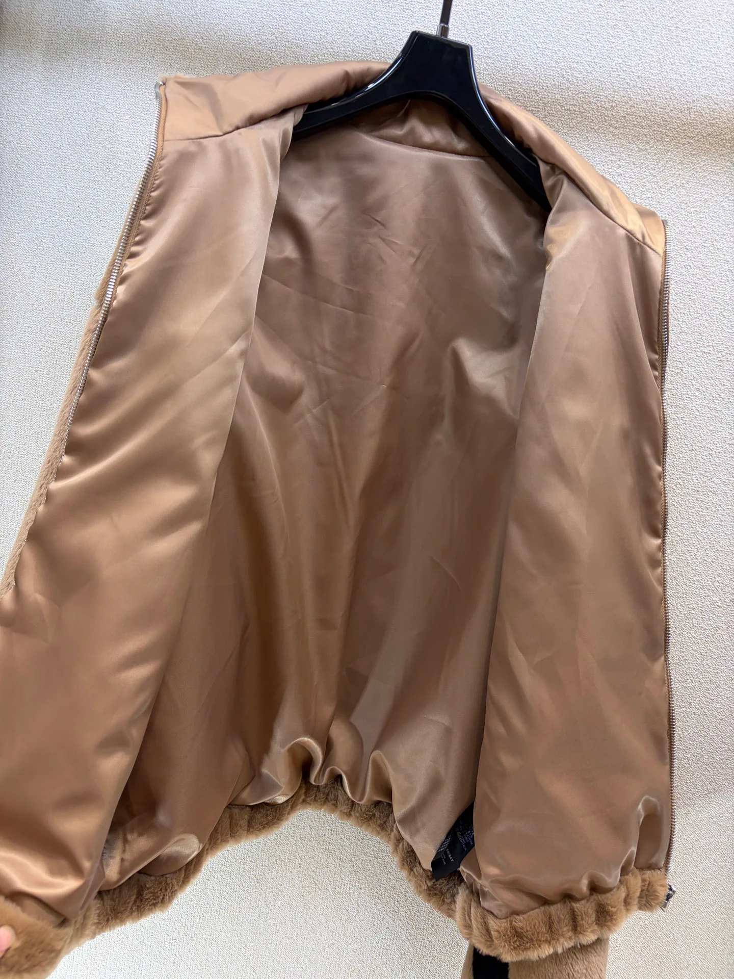 Куртки И Пуховики Женские Saint Laurent 18605892