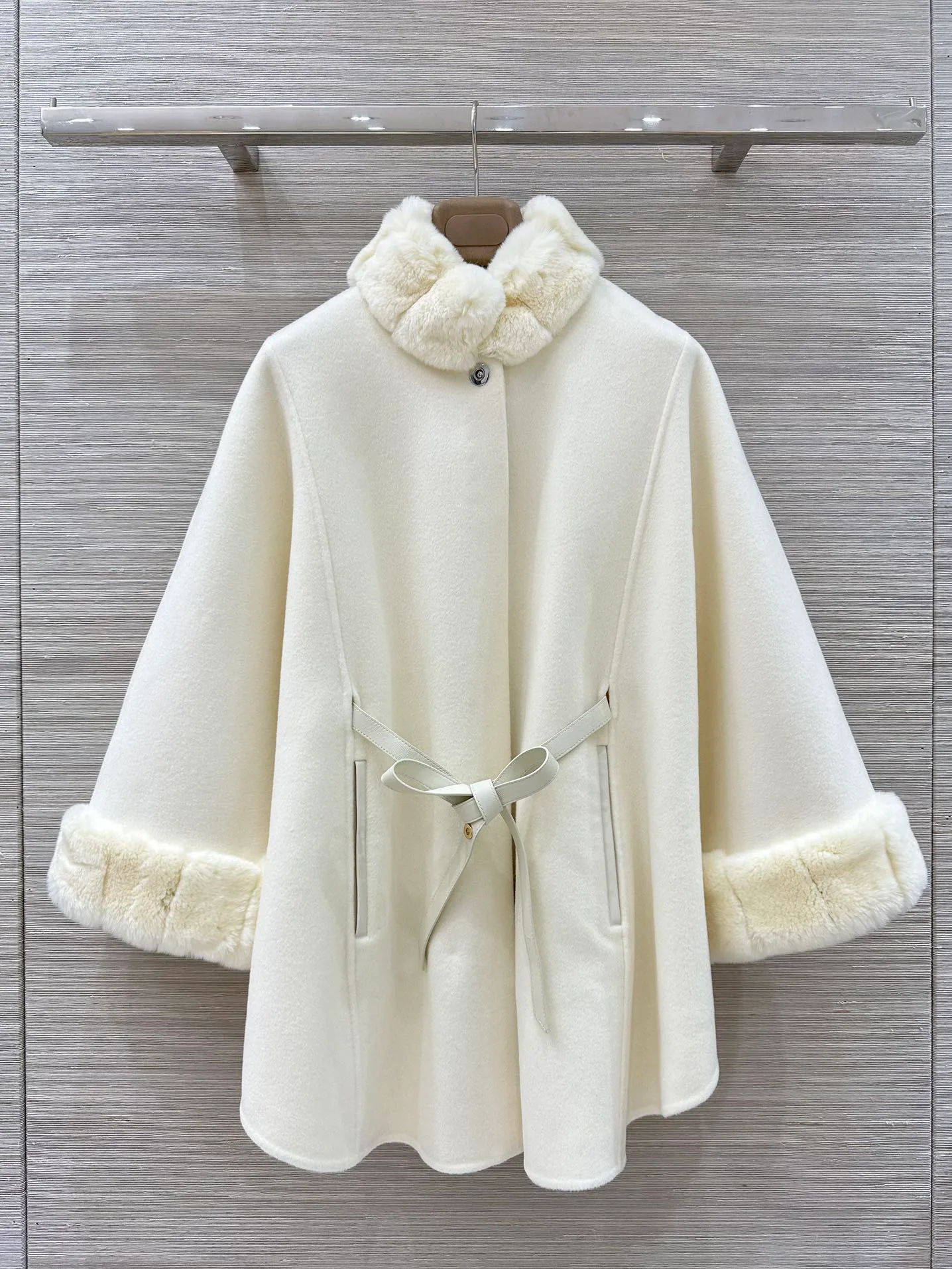 Пальто Женские Loro Piana 4302144