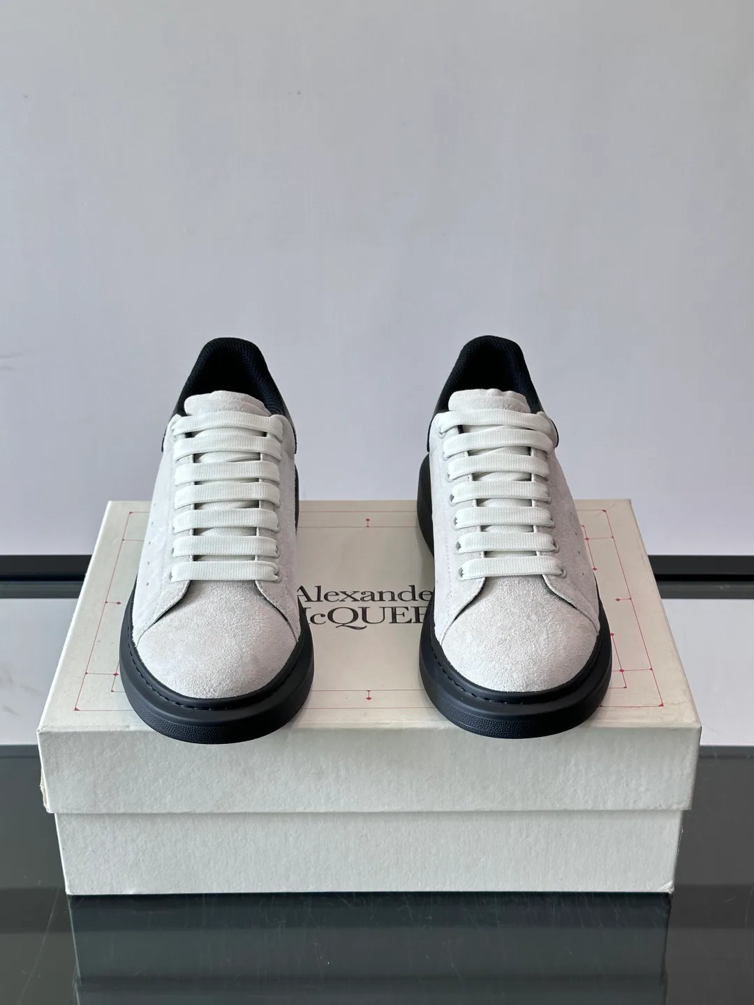 Кроссовки Женские Alexander Mcqueen 17447549