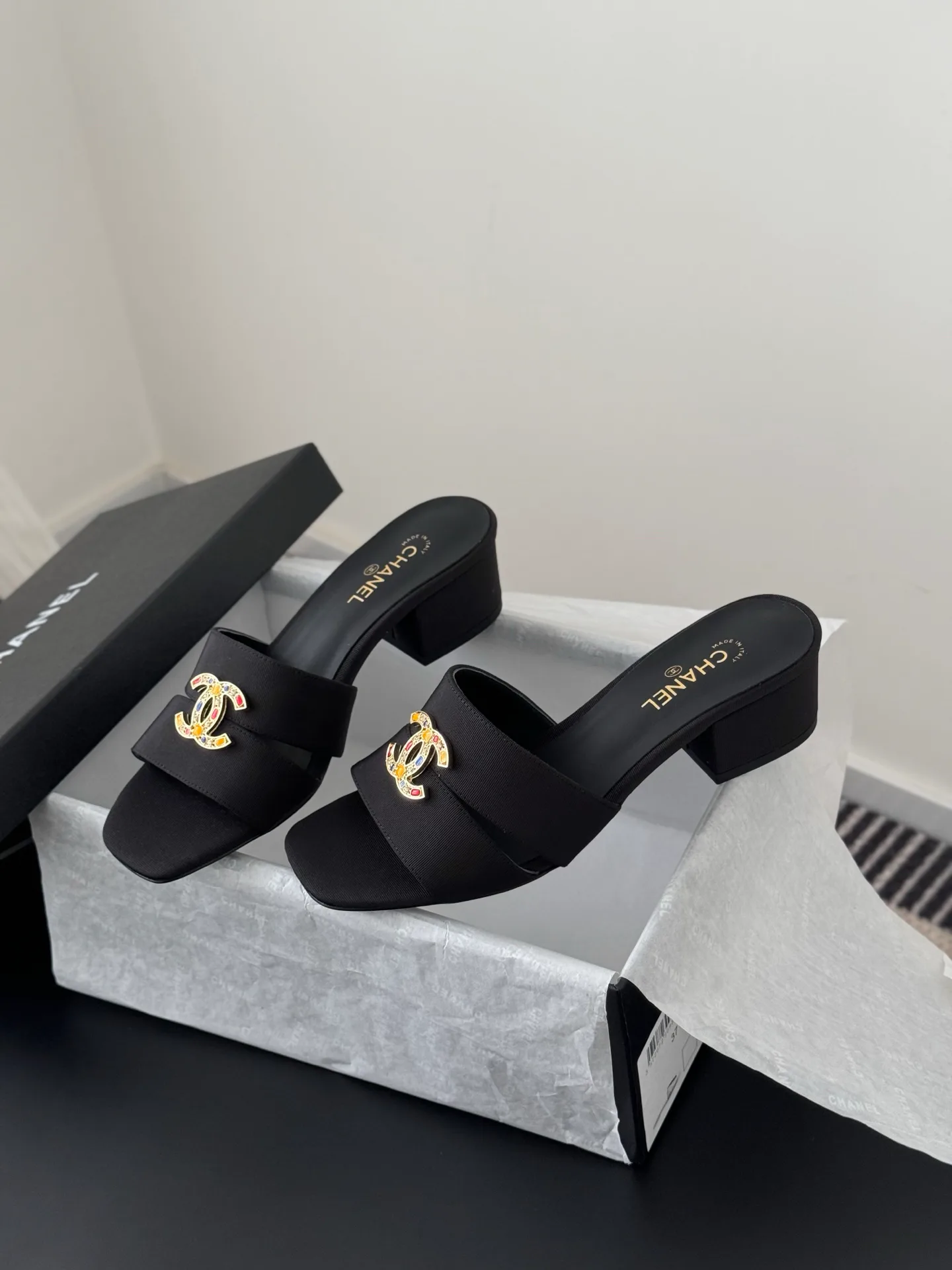 Босоножки Женские Chanel 23378