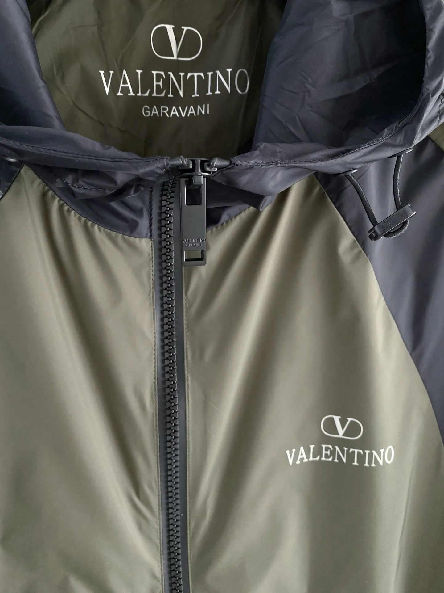 Куртки И Пуховики Мужские Valentino 11584551
