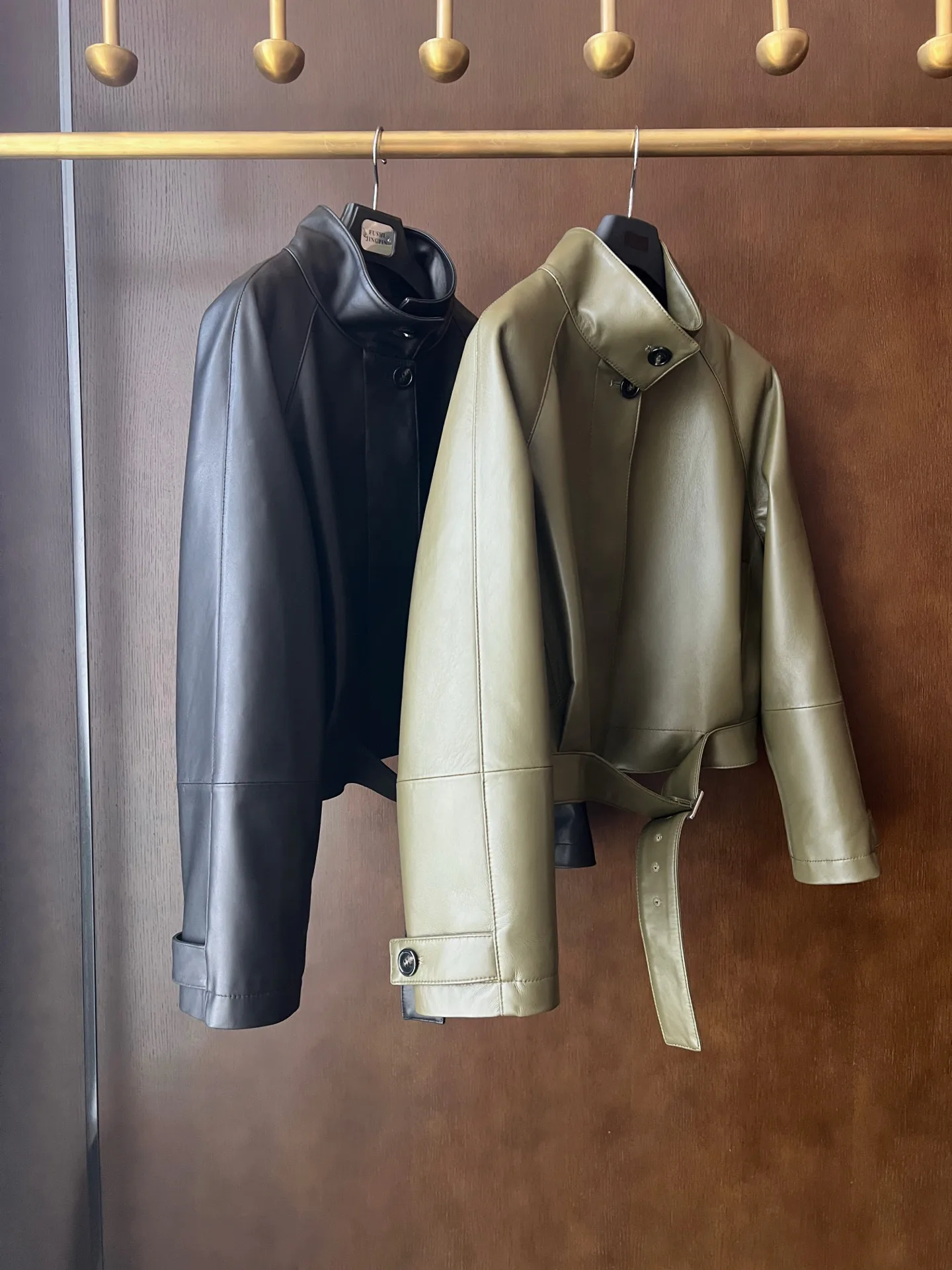 Кожаные Куртки И Дублёнки Женские Loewe 9101753