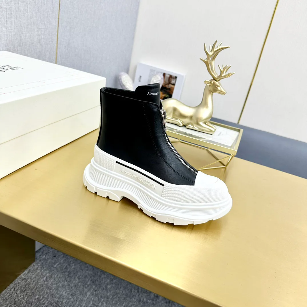 Кроссовки Женские Alexander Mcqueen 18397488