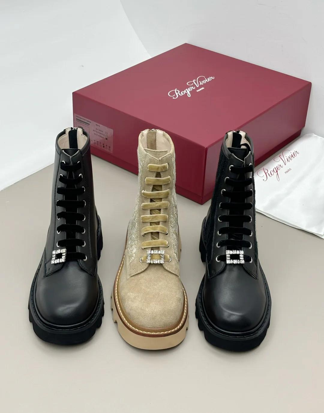 Ботинки Женские Roger Vivier 18732029
