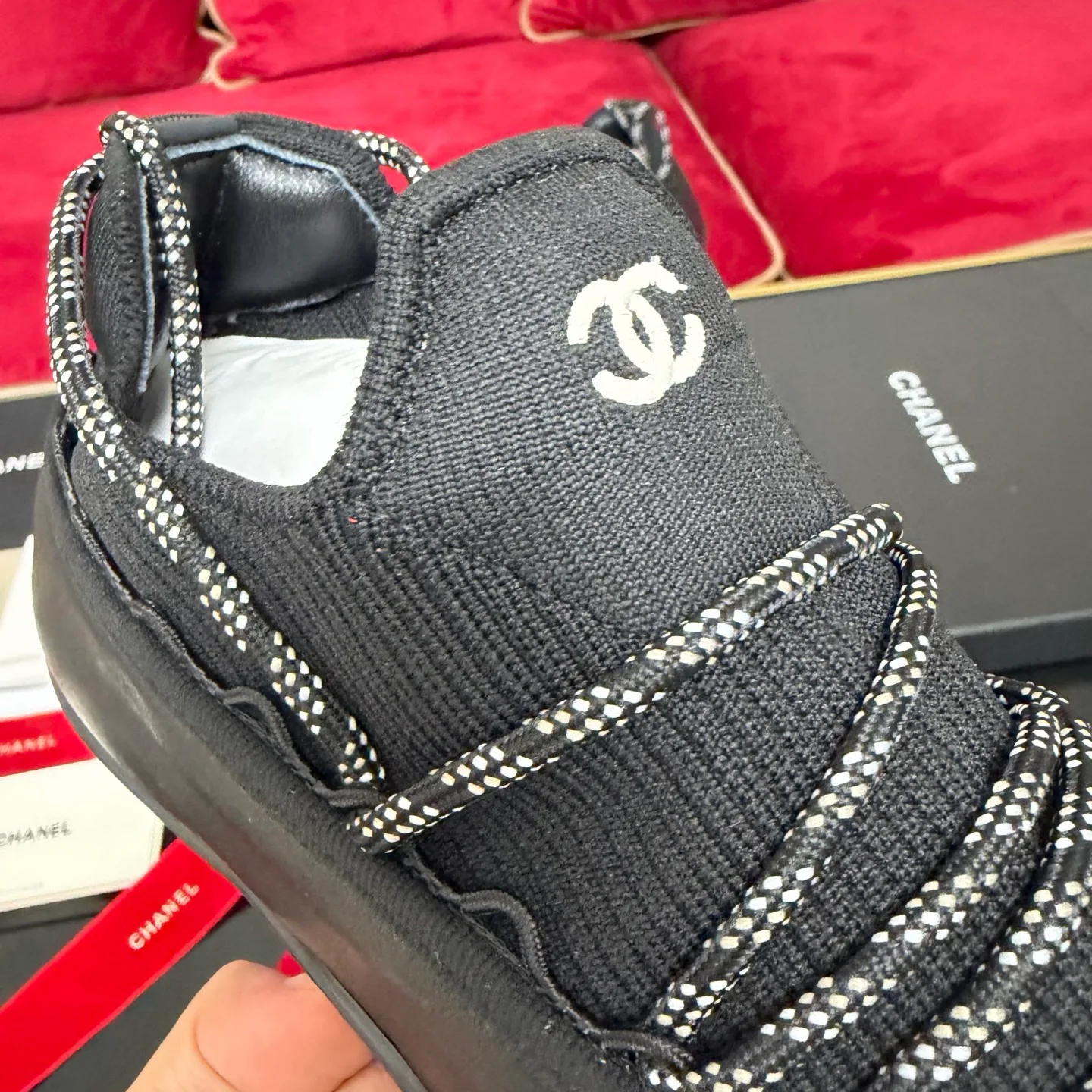 Кроссовки Женские Chanel 18683306