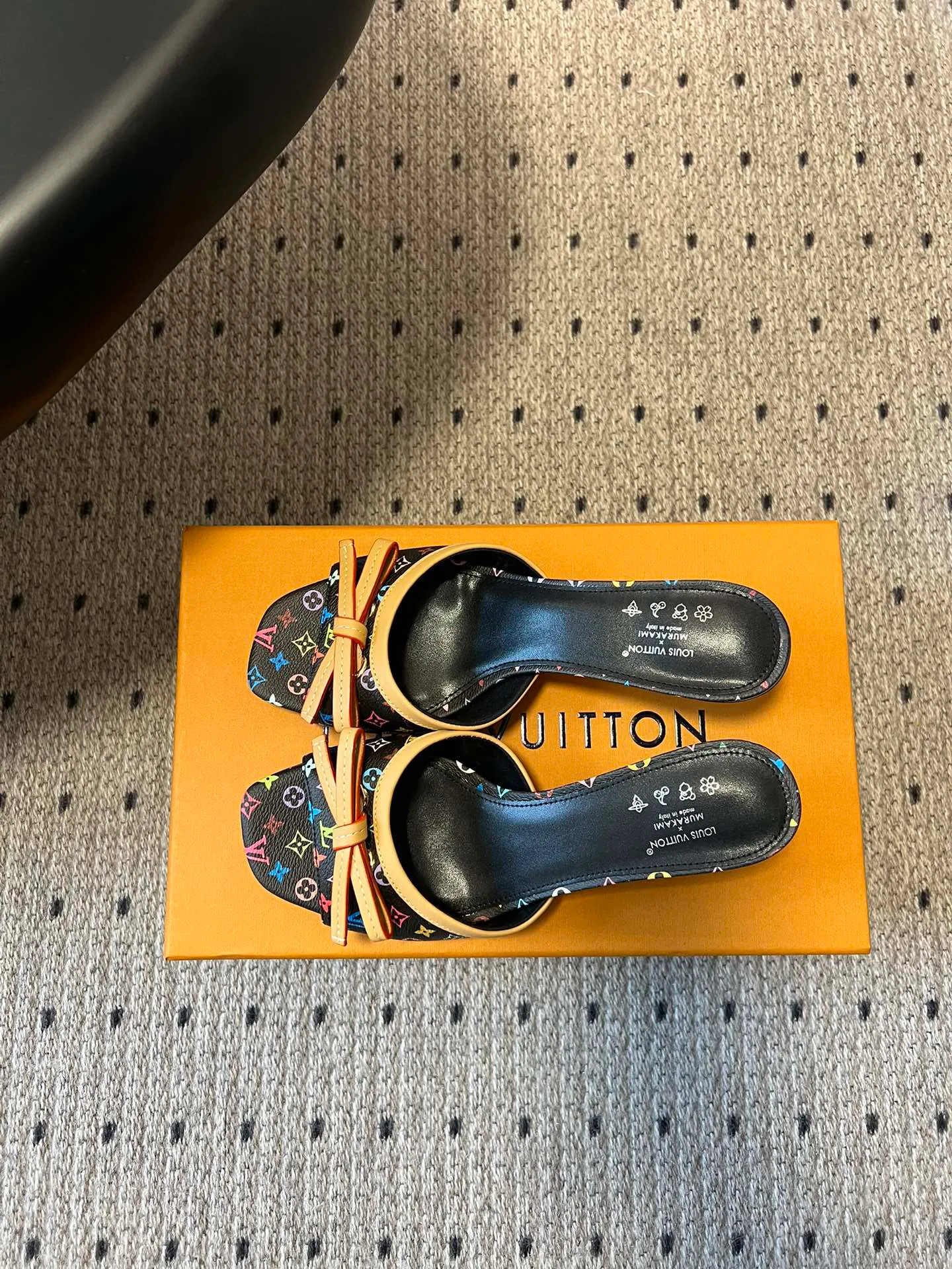 Босоножки Женские Louis Vuitton 11758570