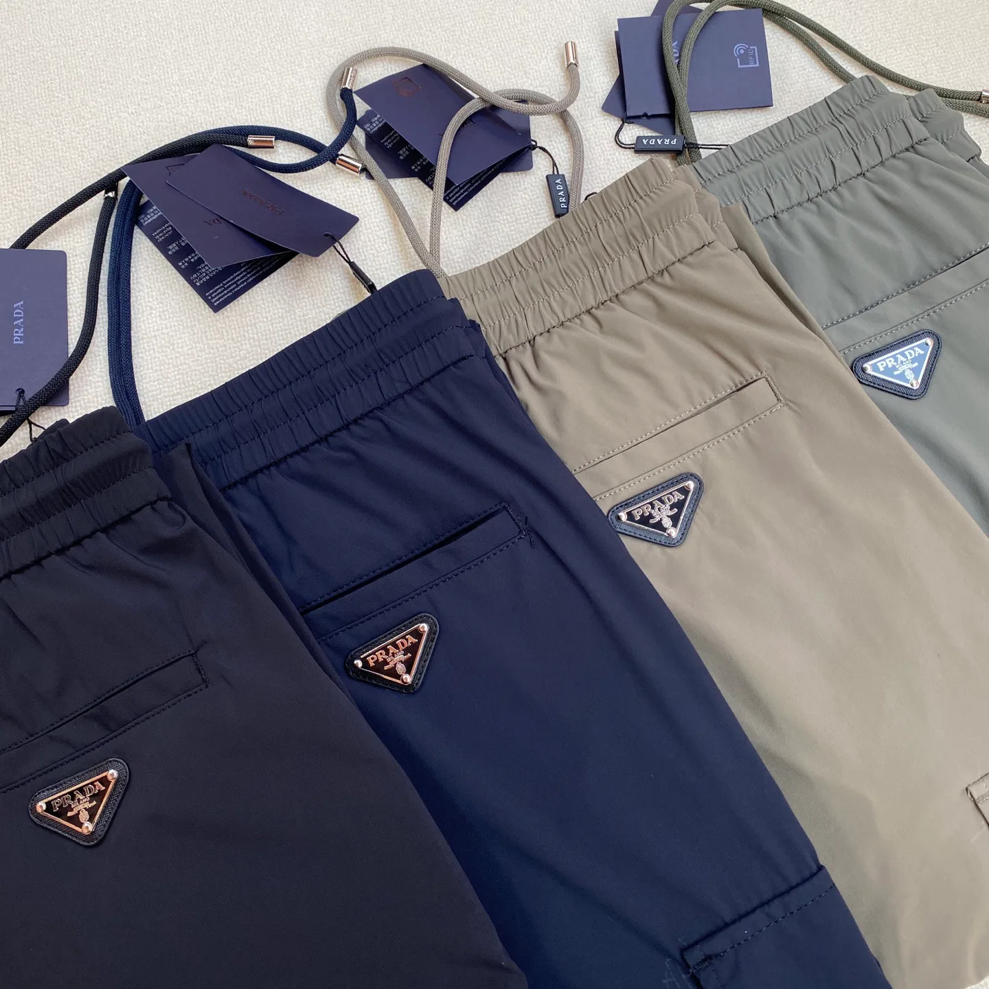 Брюки Мужские Prada 13302343