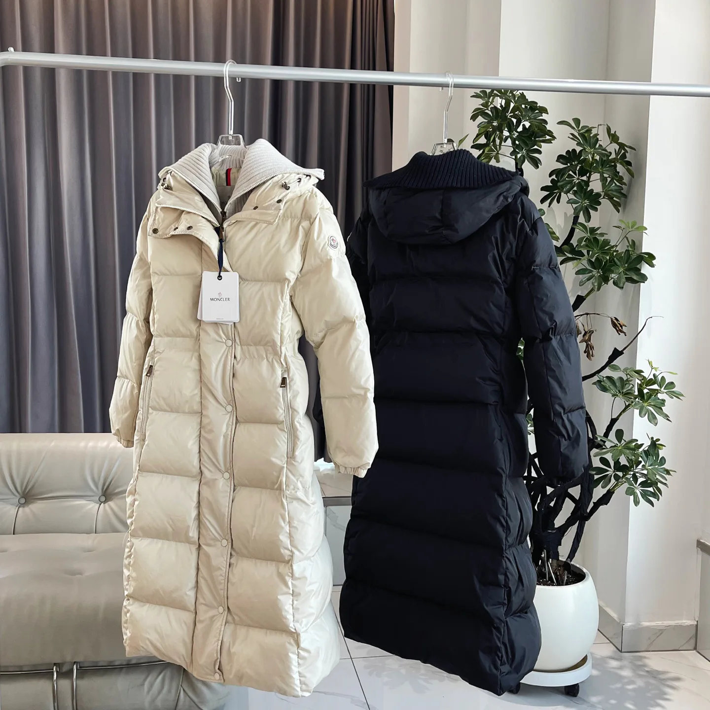 Пуховики Женские Moncler 736113