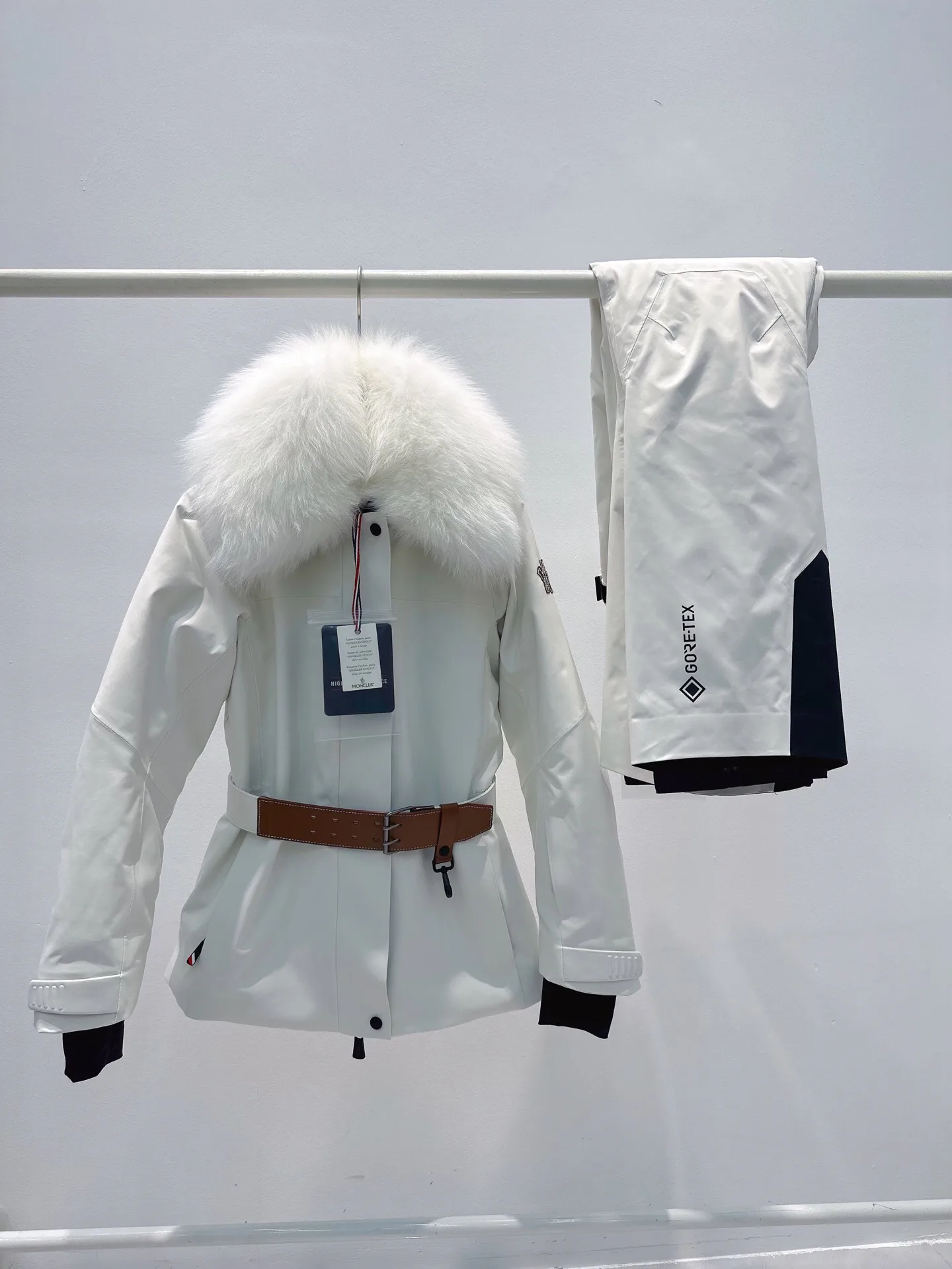 Куртки И Пуховики Женские Moncler 18710241