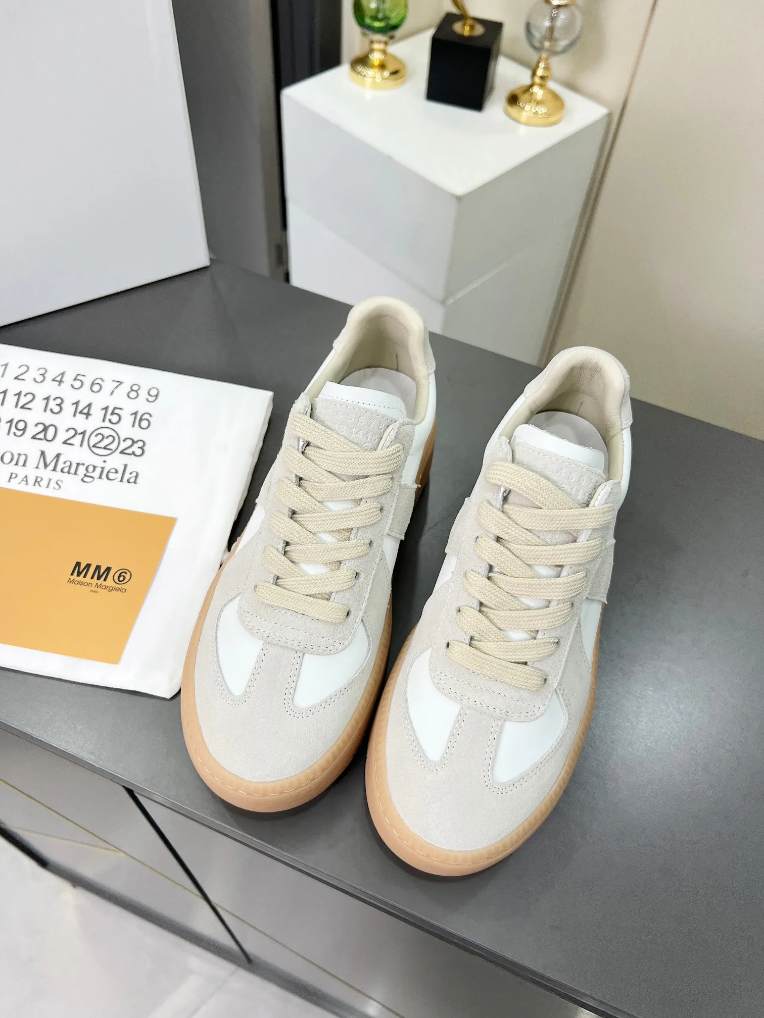 Кроссовки Женские Maison Margiela 19306151